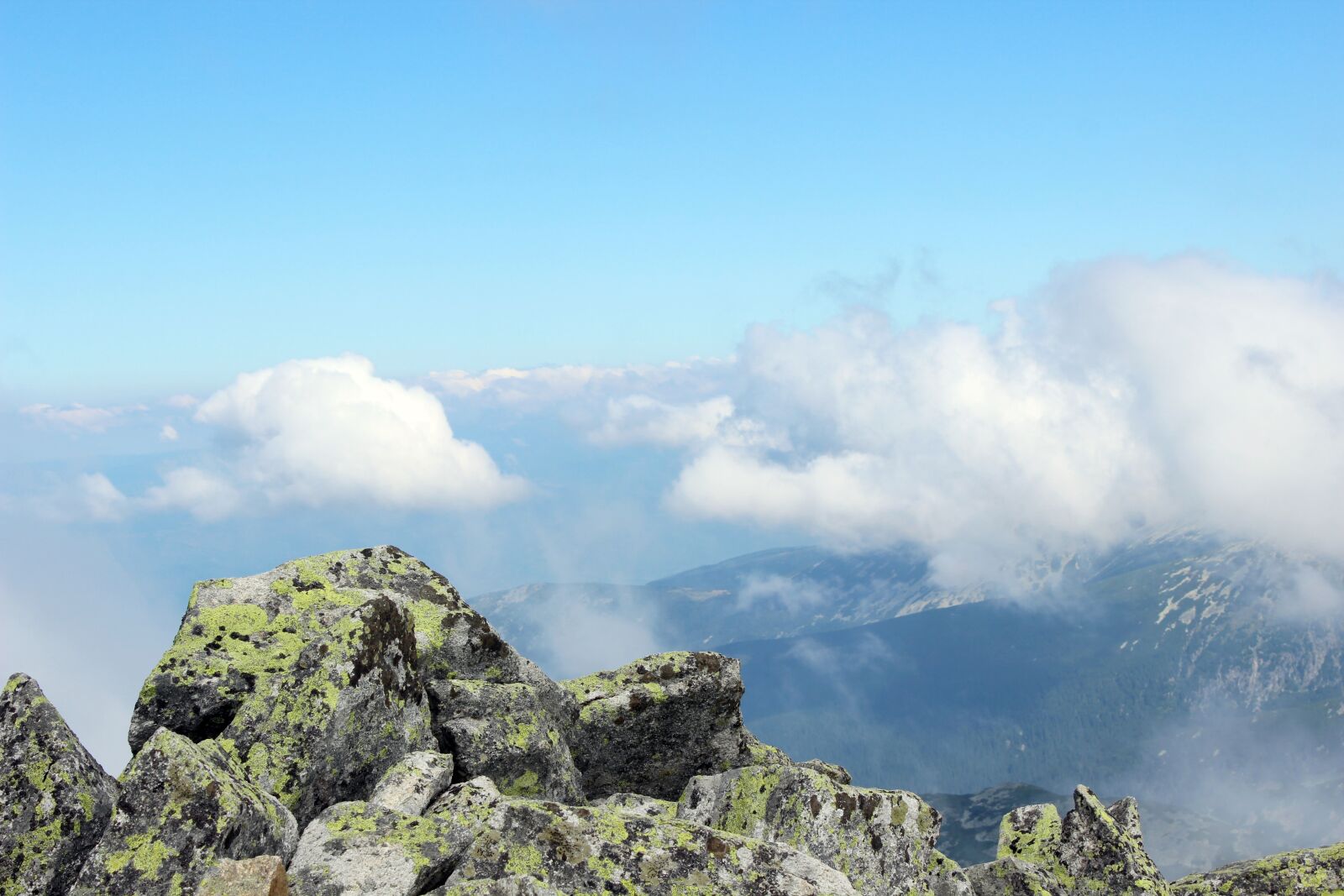 Canon EOS 600D (Rebel EOS T3i / EOS Kiss X5) sample photo. Sky, mountain, nature photography