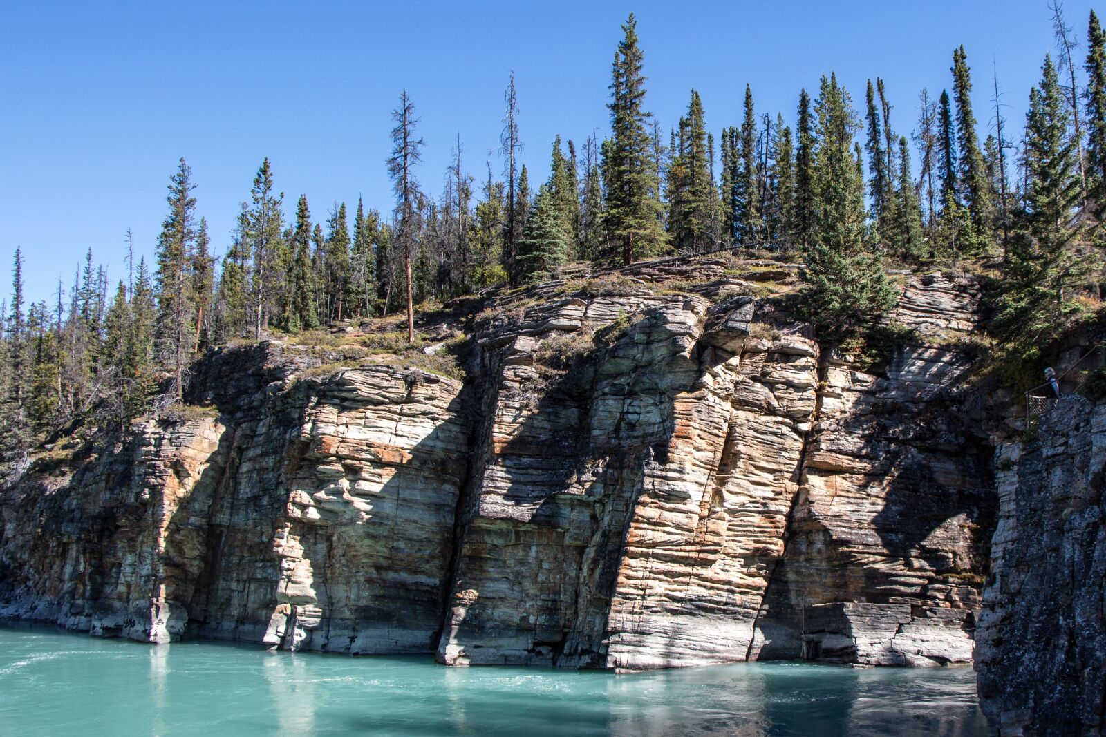 Canon EOS 650D (EOS Rebel T4i / EOS Kiss X6i) sample photo. Athabasca river, cliff, forest photography