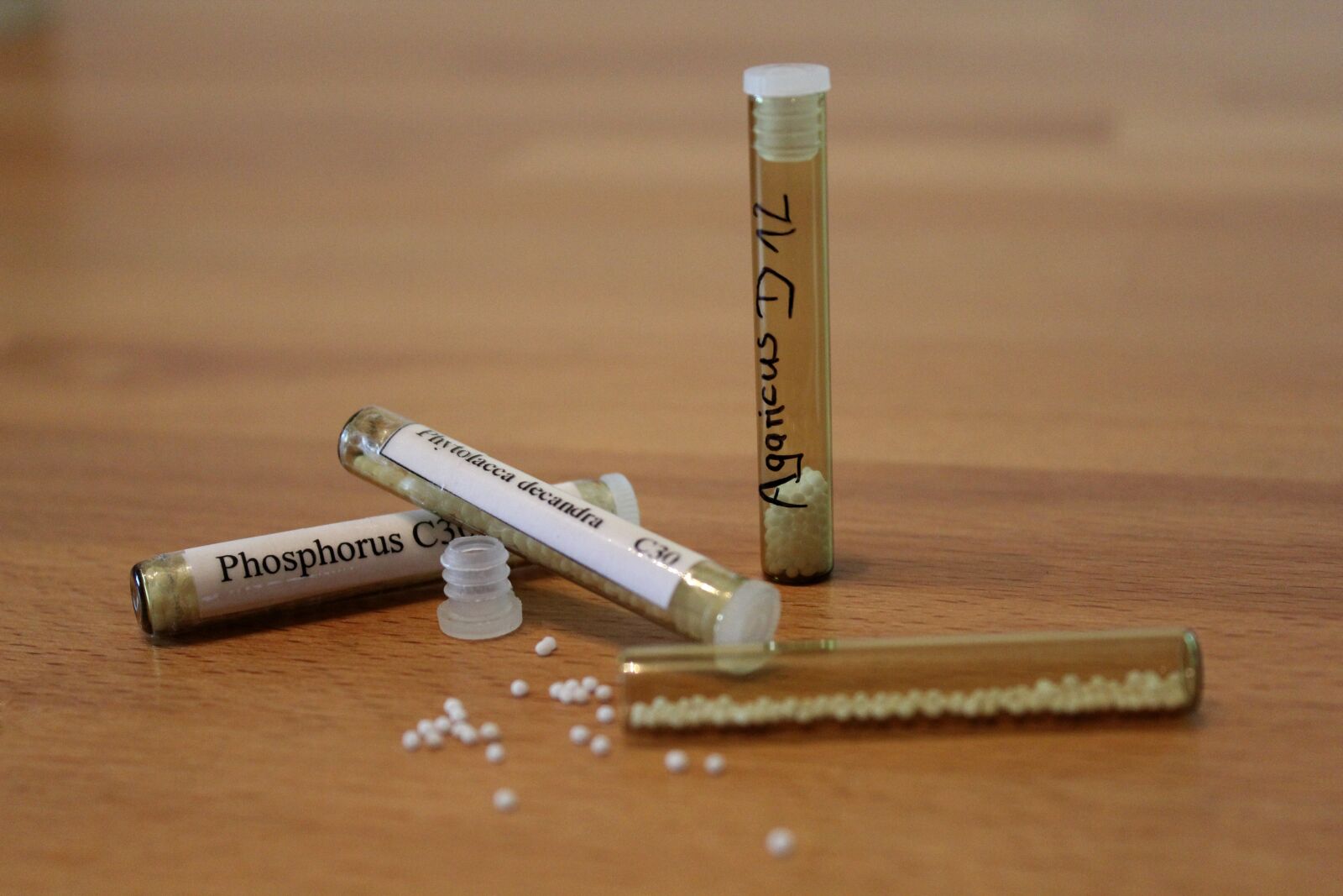 Canon EOS 600D (Rebel EOS T3i / EOS Kiss X5) sample photo. Homeopathy, globuli, tube photography