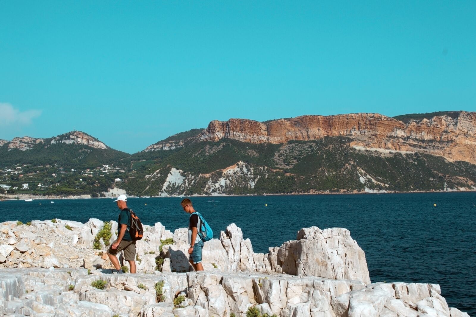 Nikon D3200 sample photo. Cove, marseille, sea photography