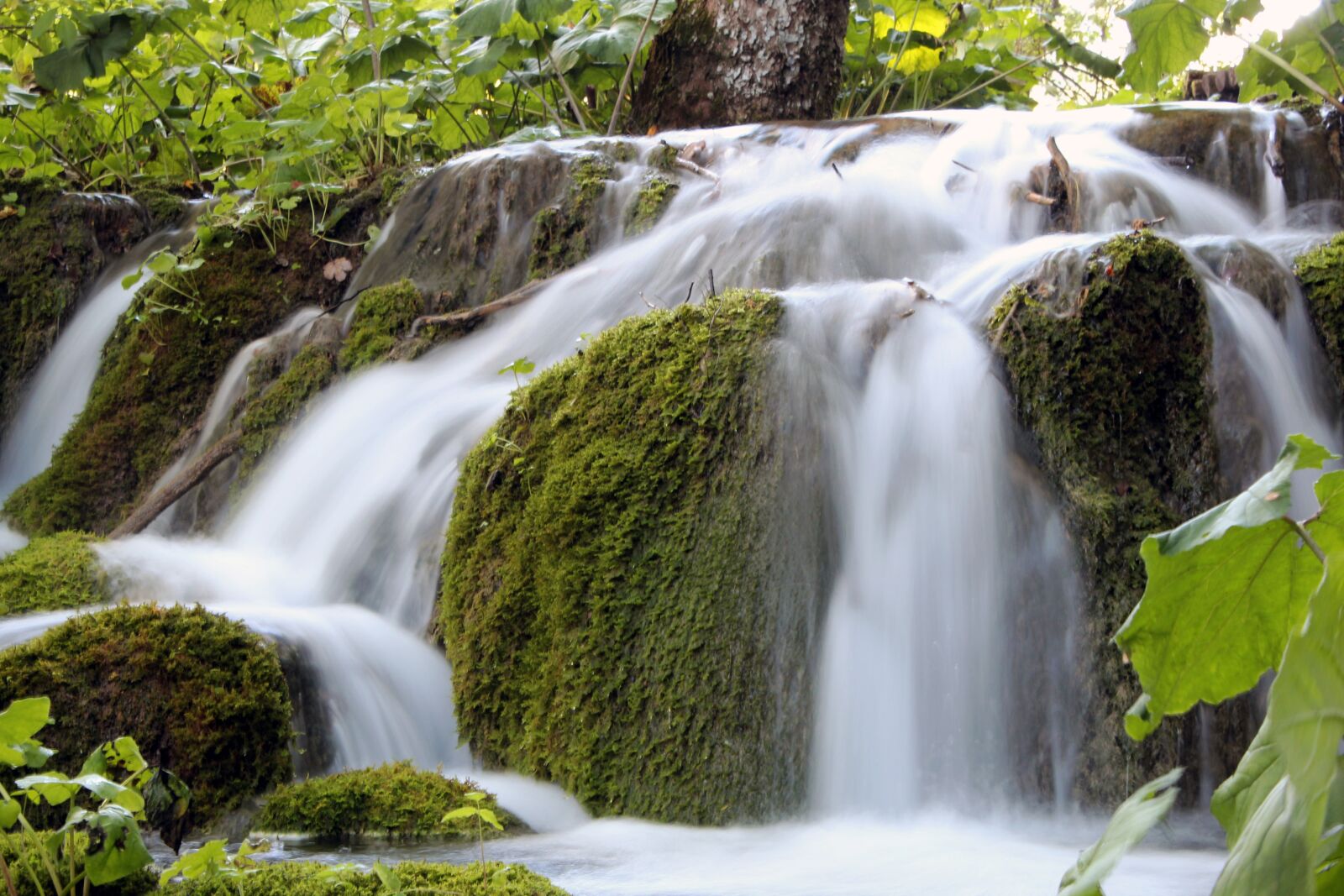 Canon EOS 600D (Rebel EOS T3i / EOS Kiss X5) sample photo. Waterfall, water, long exposure photography