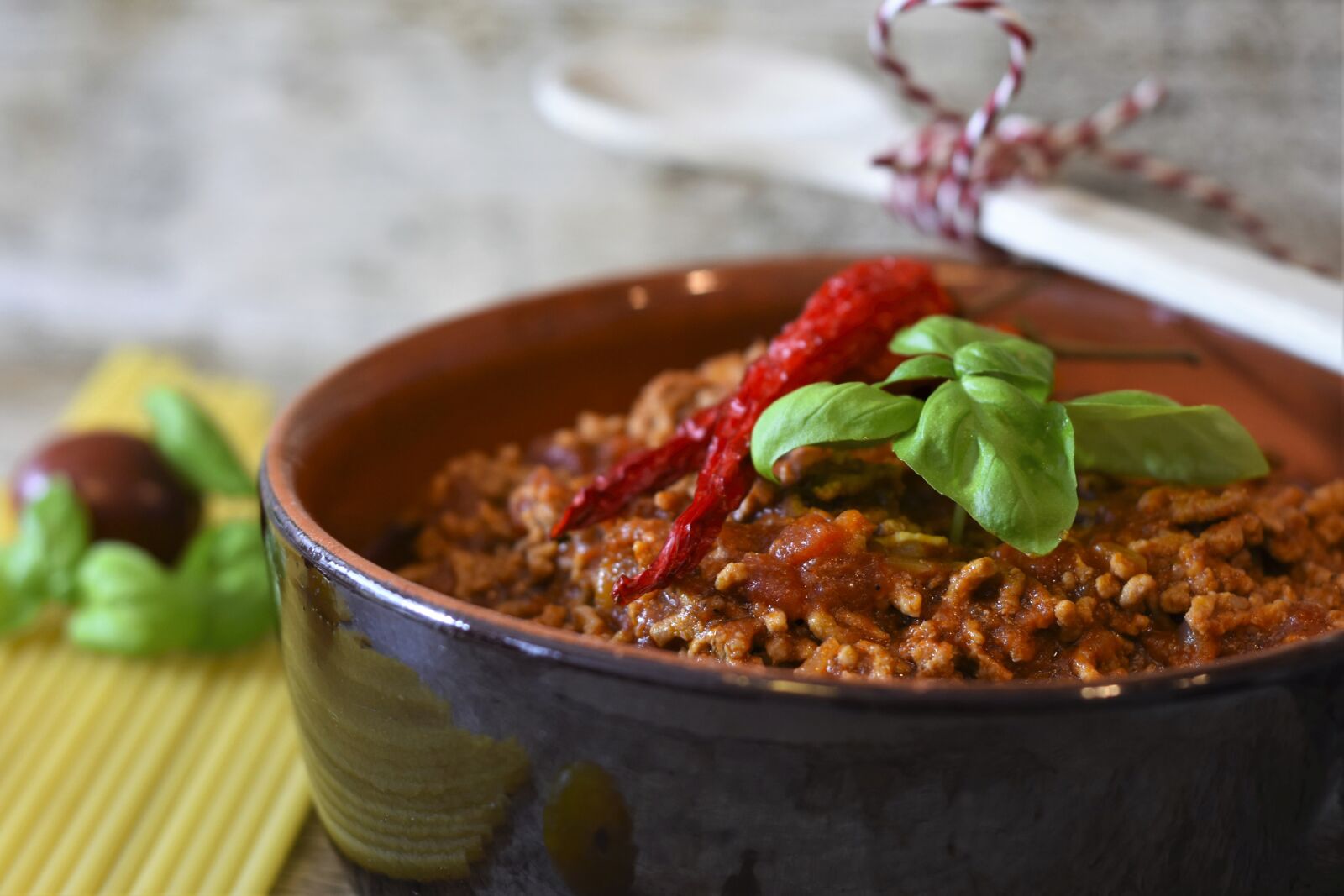 Nikon D7200 sample photo. Bolognese, meat sauce, macaroni photography