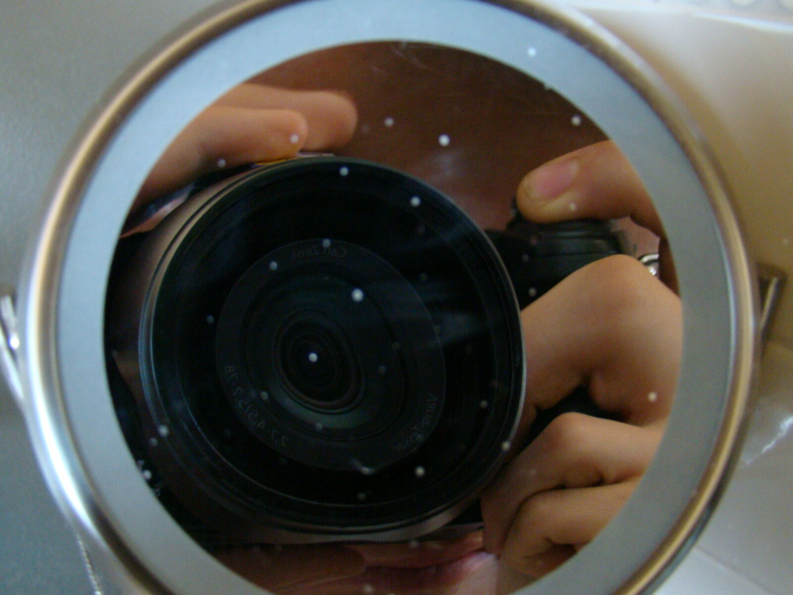 Sony Cyber-shot DSC-H50 sample photo. Camera, mirror photography