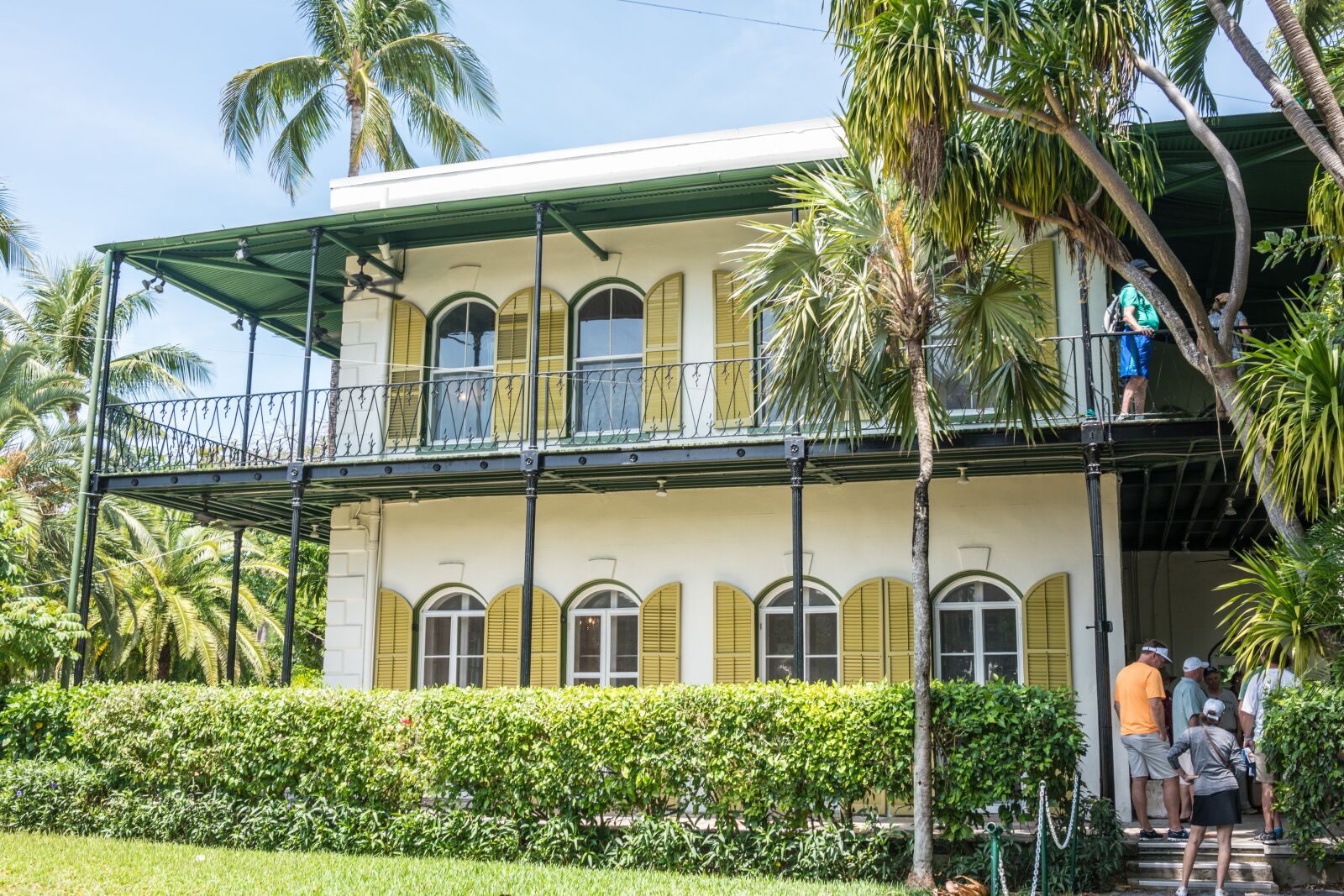 35mm F2.0 sample photo. Hemingway house, key west photography