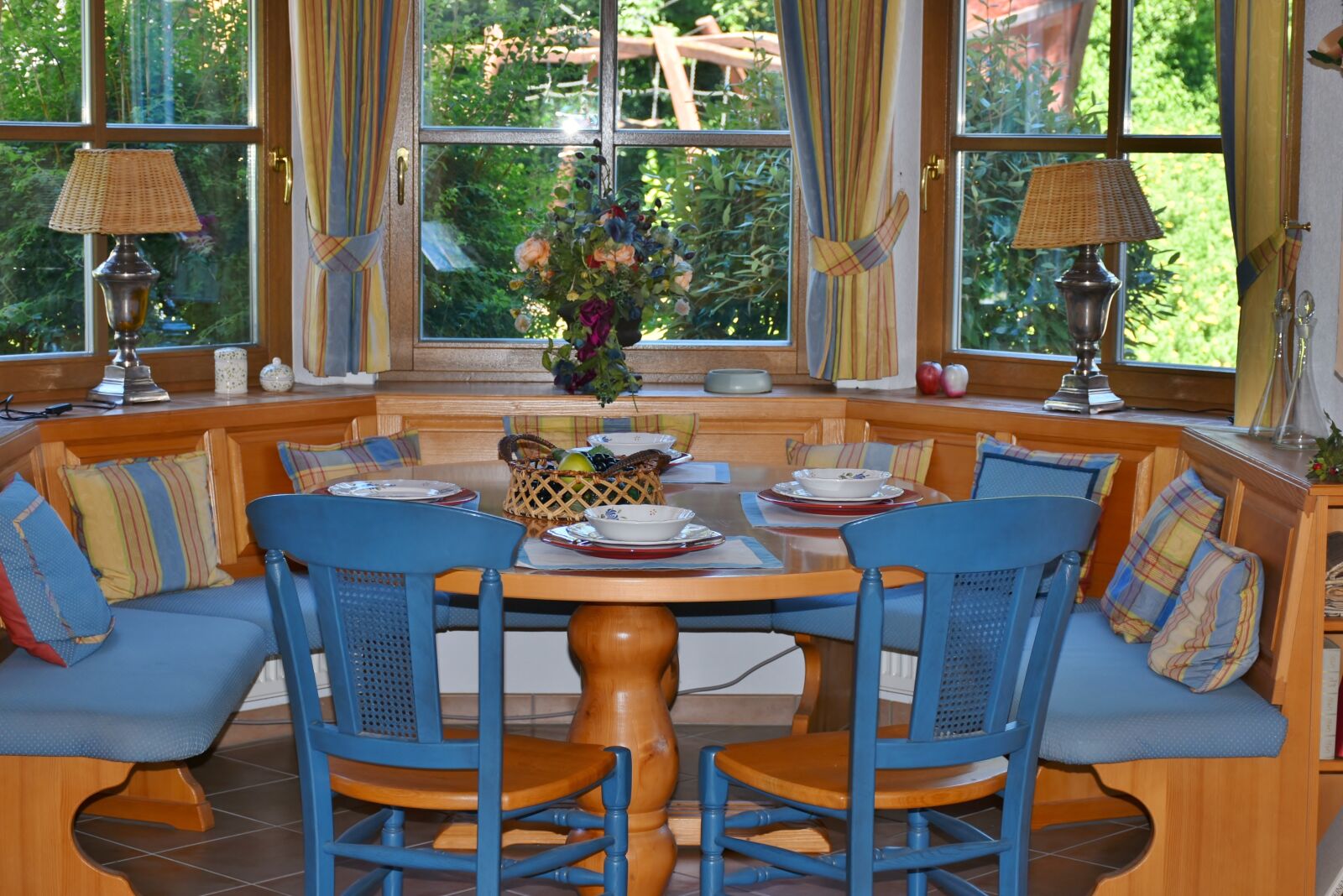 Nikon D7200 sample photo. Dining room, dining area photography