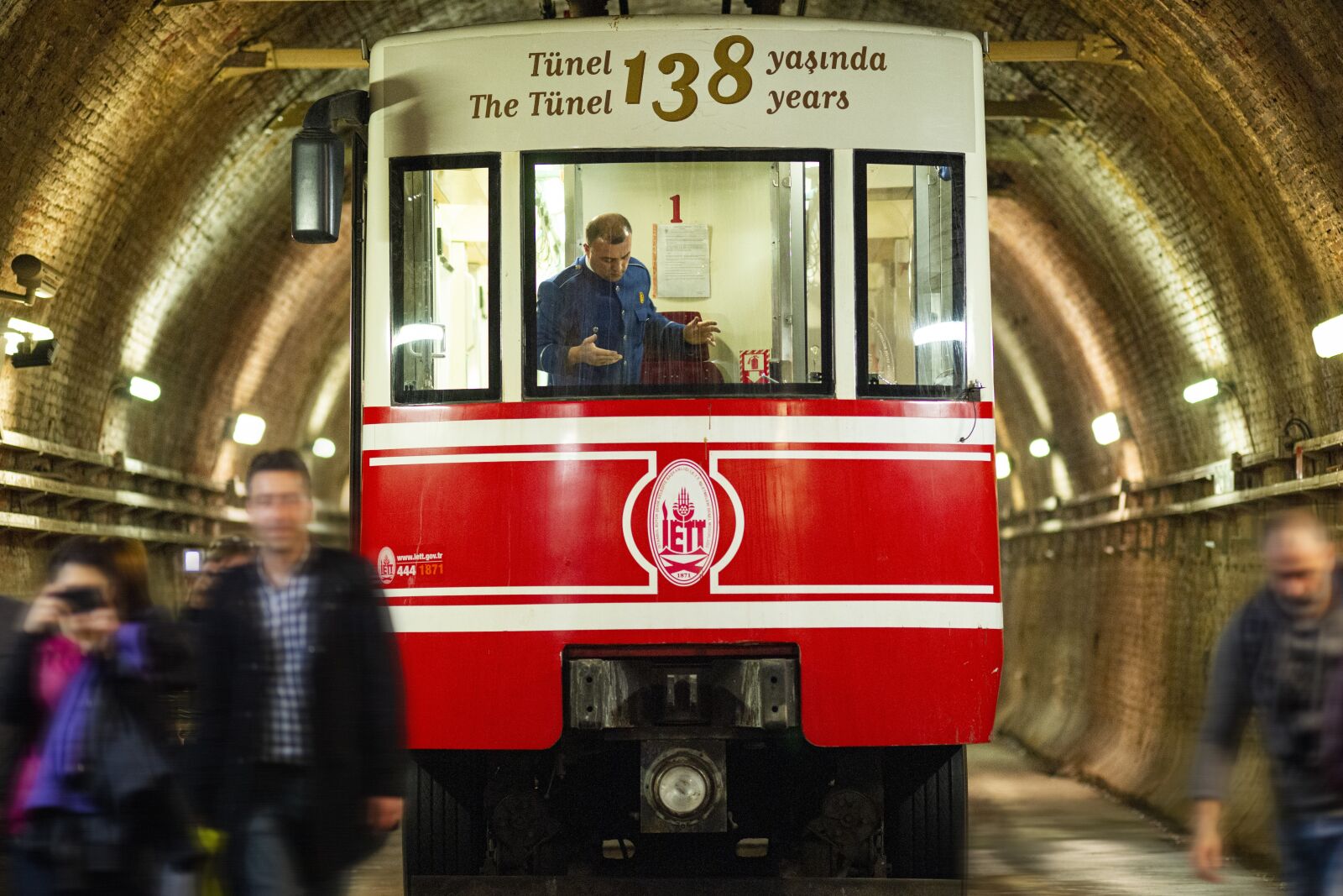 Sony Alpha DSLR-A850 sample photo. Tramway, train, wagon photography