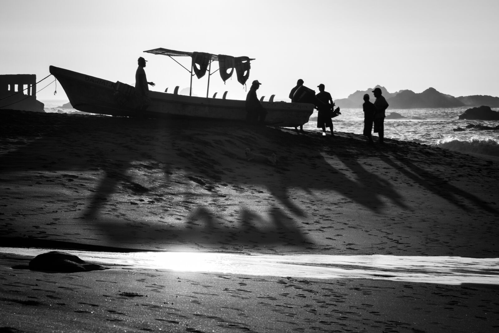 Canon EOS 7D sample photo. Boat, fisher, fisherman photography