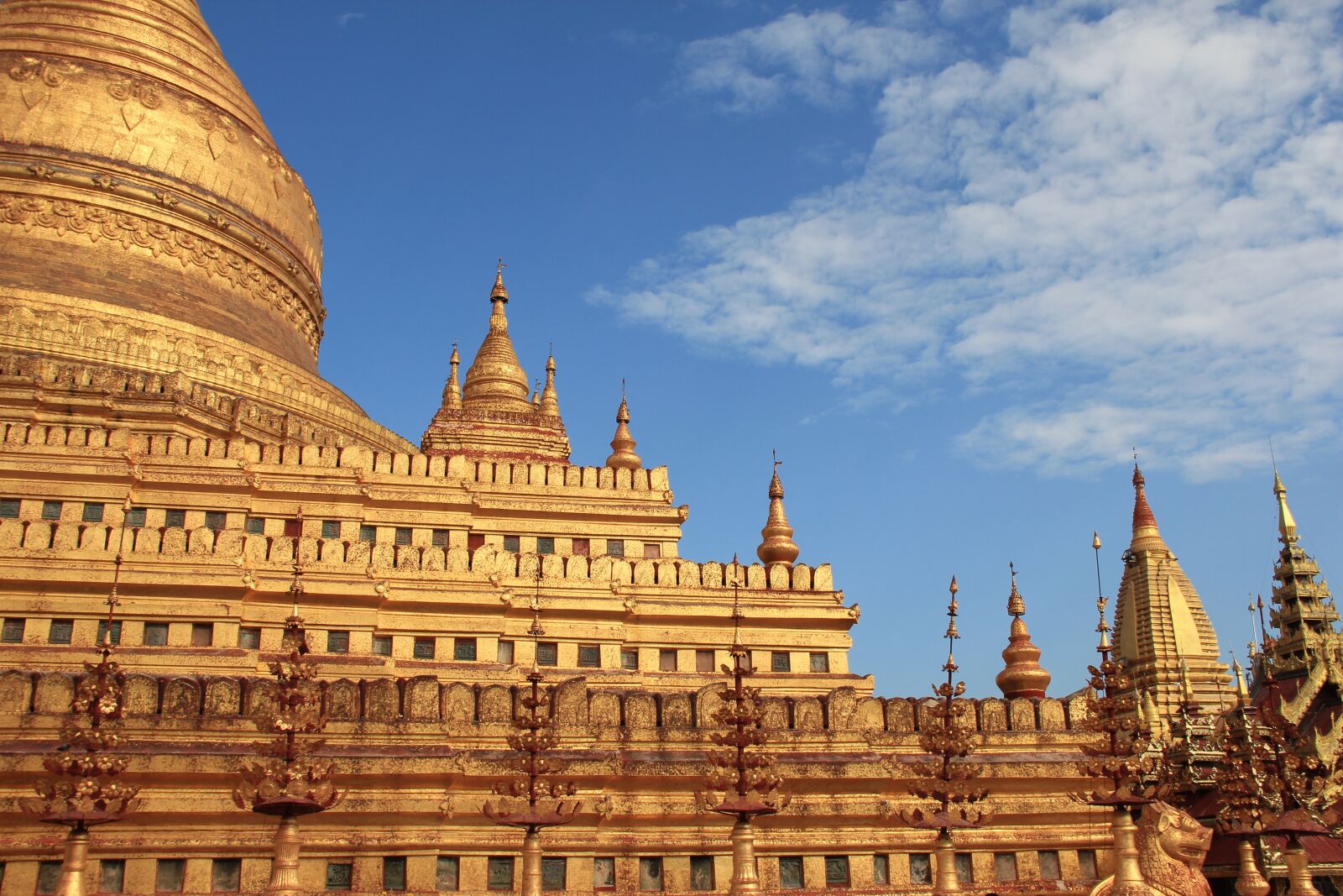 Canon EOS 550D (EOS Rebel T2i / EOS Kiss X4) sample photo. Myanmar, bagan, temple photography