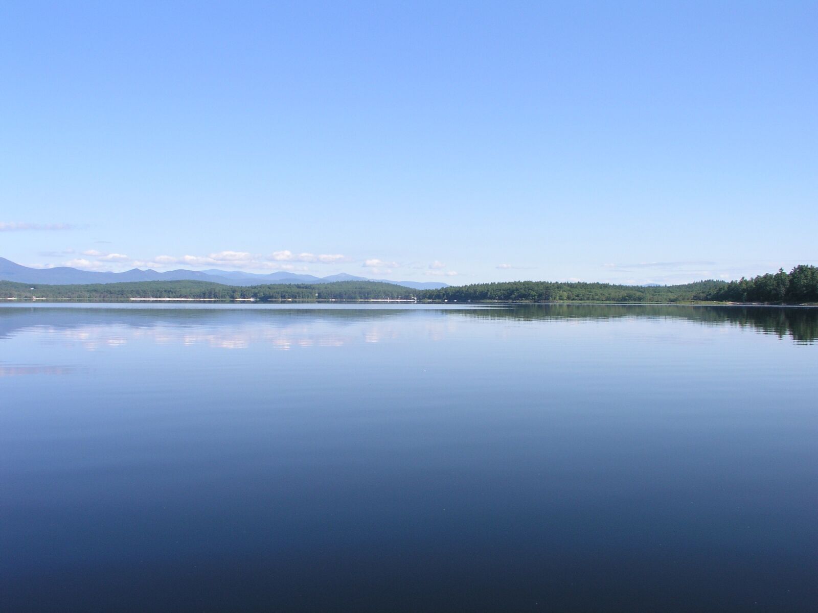 Olympus C5050Z sample photo. Maine, lovell, pond photography