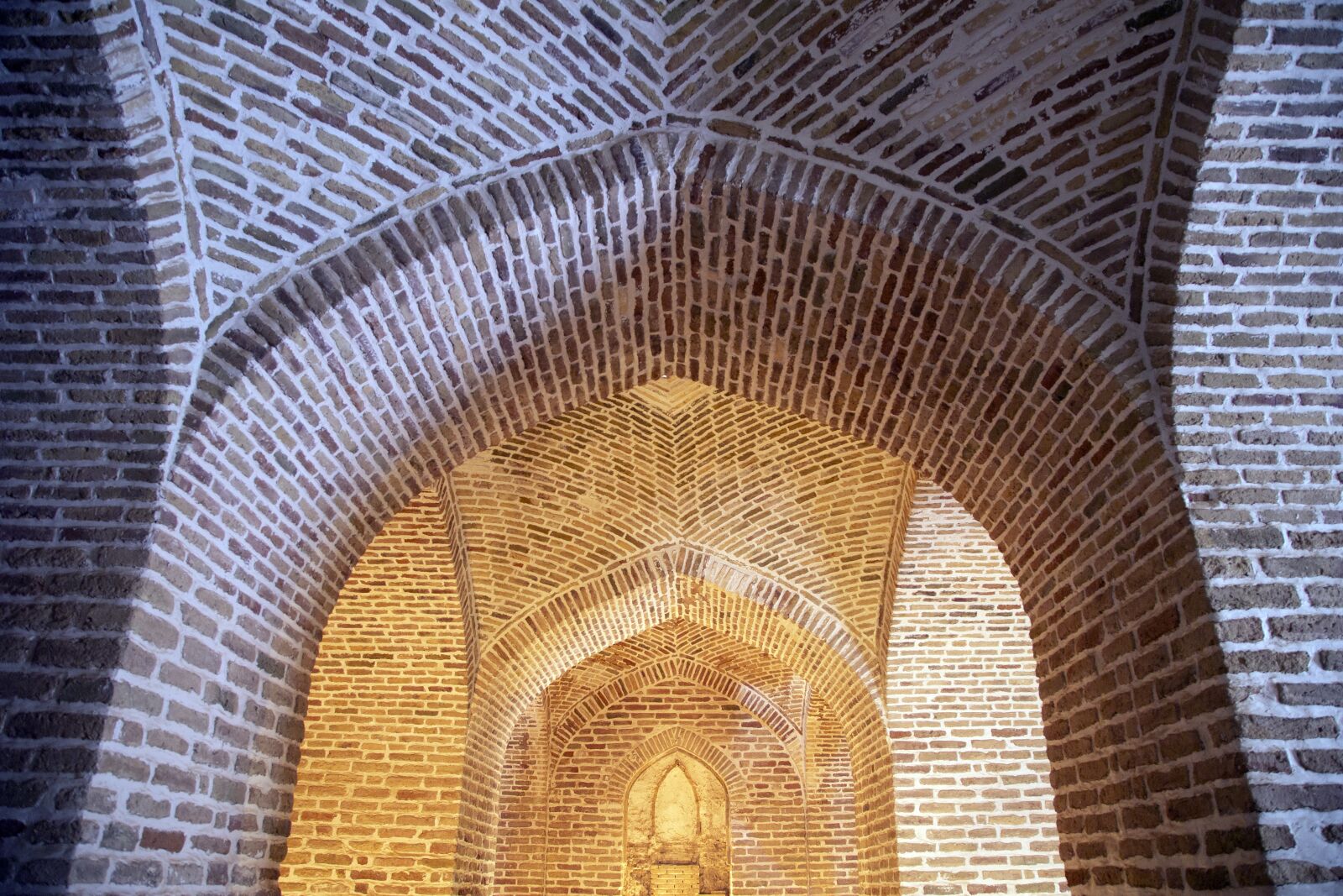 Canon EOS 6D + Canon EF 24-105mm F4L IS USM sample photo. Caravansary, monument, persian architecture photography