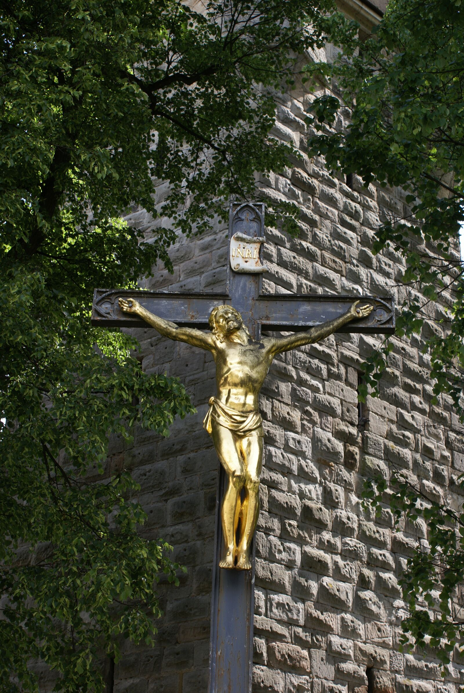 Sony Alpha DSLR-A100 sample photo. Christ, cross, inri photography