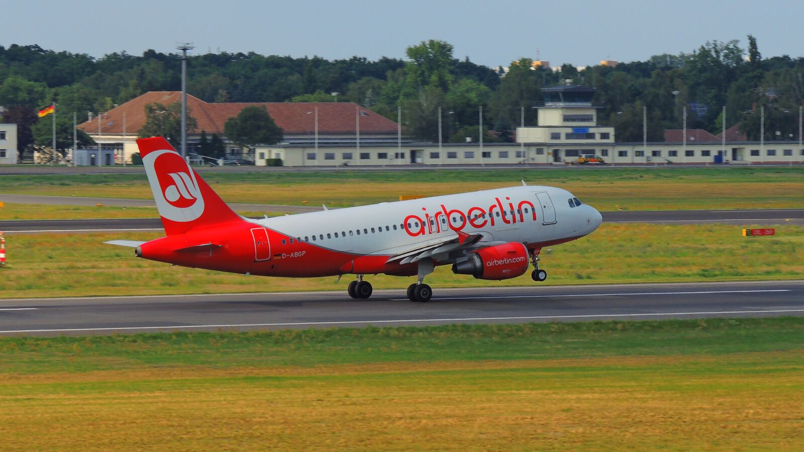 Nikon Coolpix P510 sample photo. Berlin, airport, air photography
