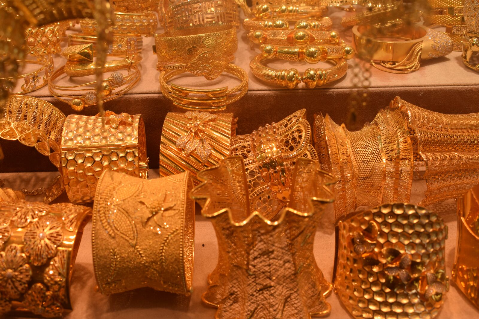 Nikon D5300 sample photo. Gold jewelry, gold, jewelry photography