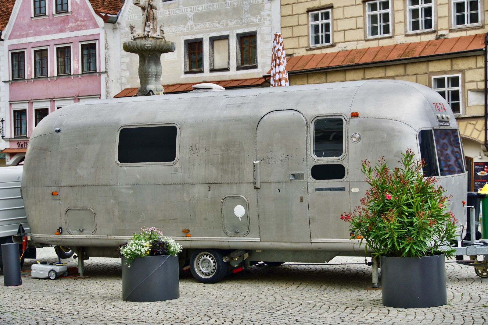 Sony a6500 sample photo. Caravan, vintage, classic photography