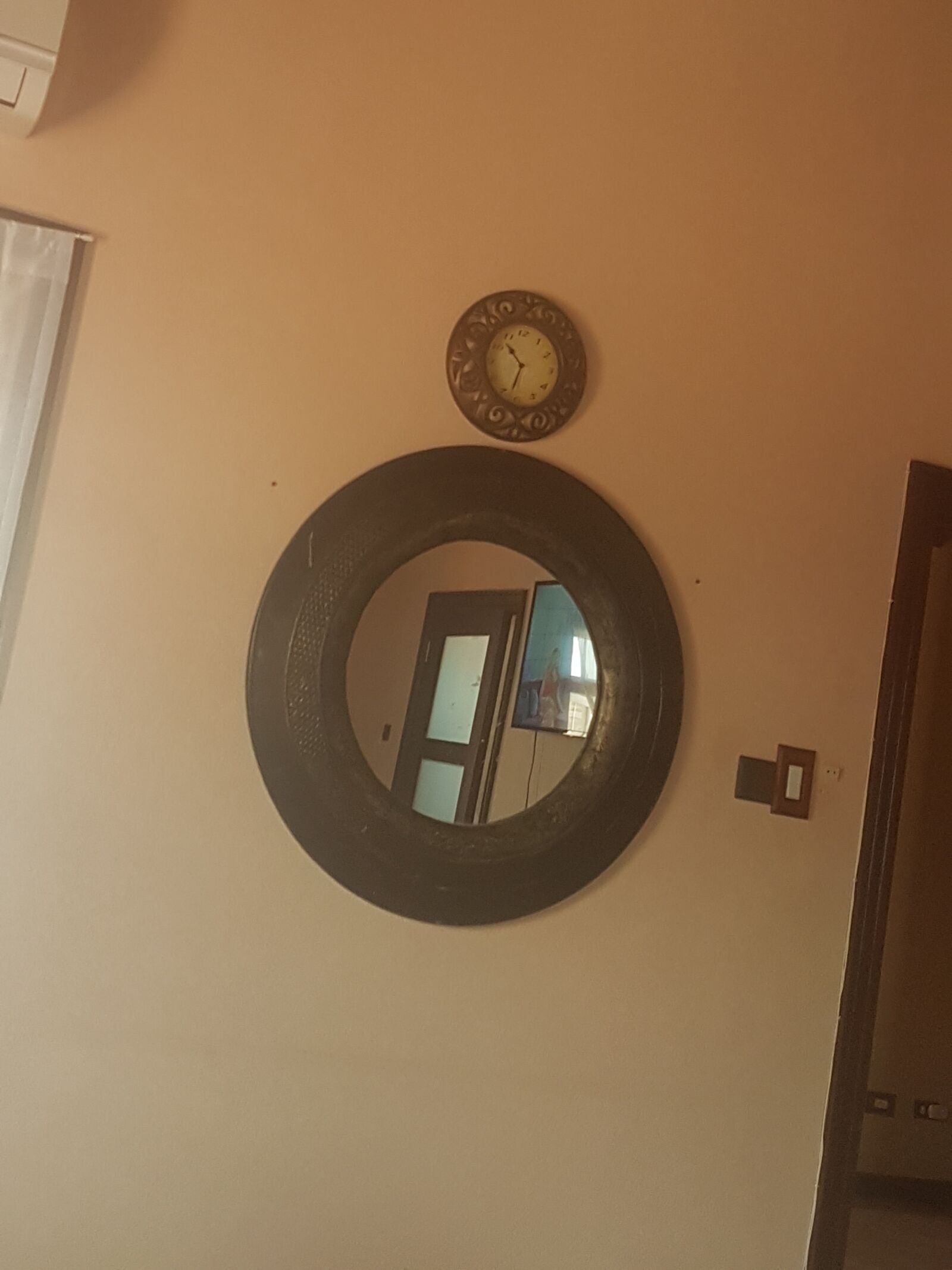 Samsung Galaxy S7 Edge sample photo. Mirror, click, wood photography