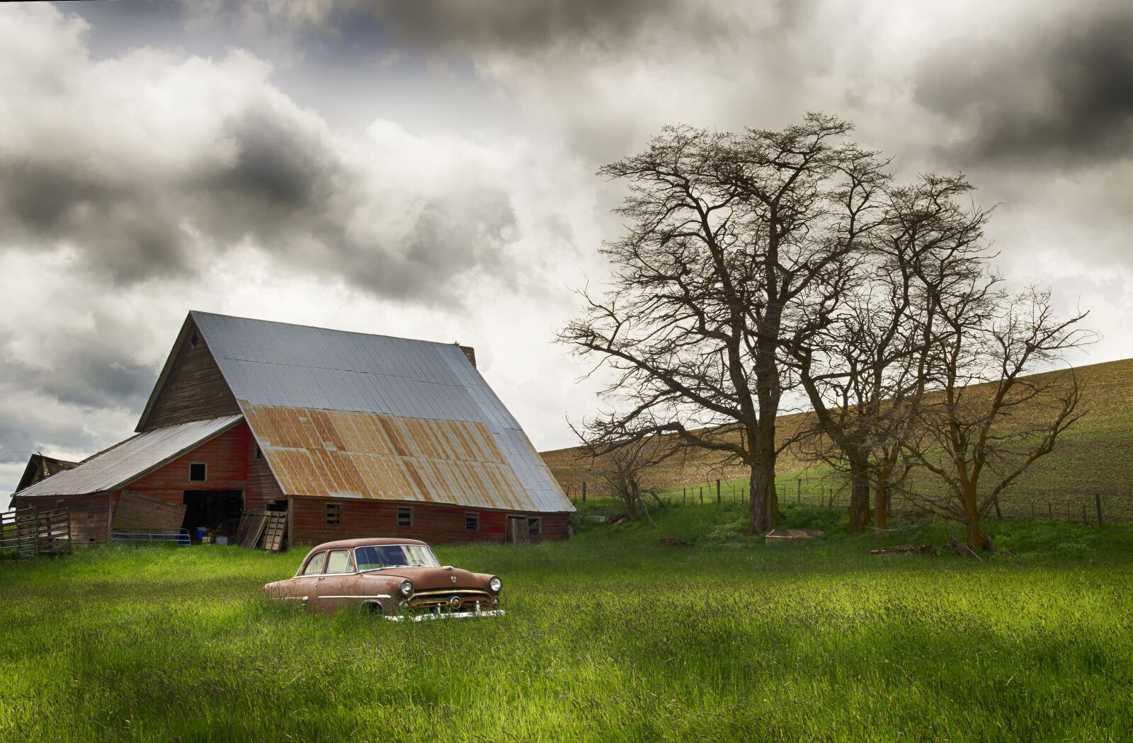 Nikon D5100 sample photo. Barn find, ford customline photography