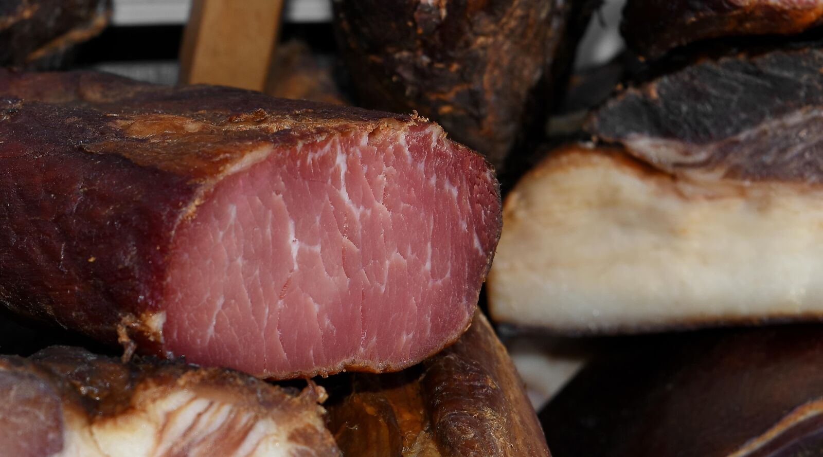 Nikon D5500 sample photo. Food, meat, pork, wood photography