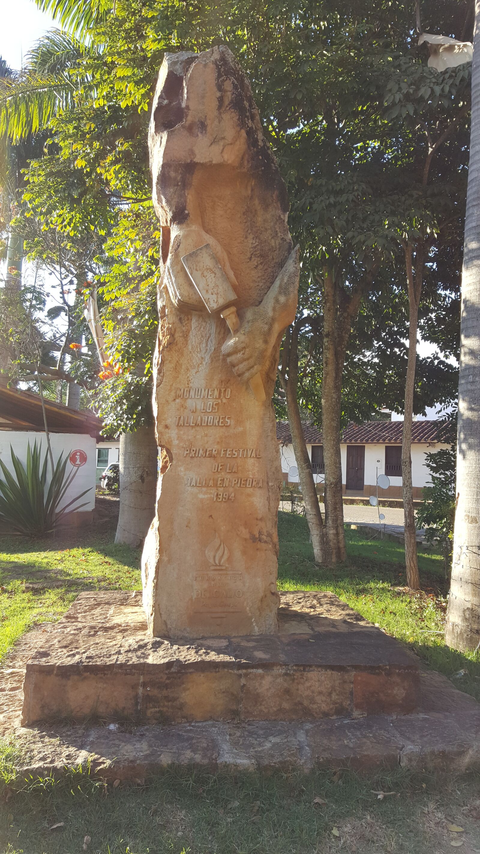Samsung GALAXY S6 edge sample photo. Sculptural deity, obarrera, barichara photography