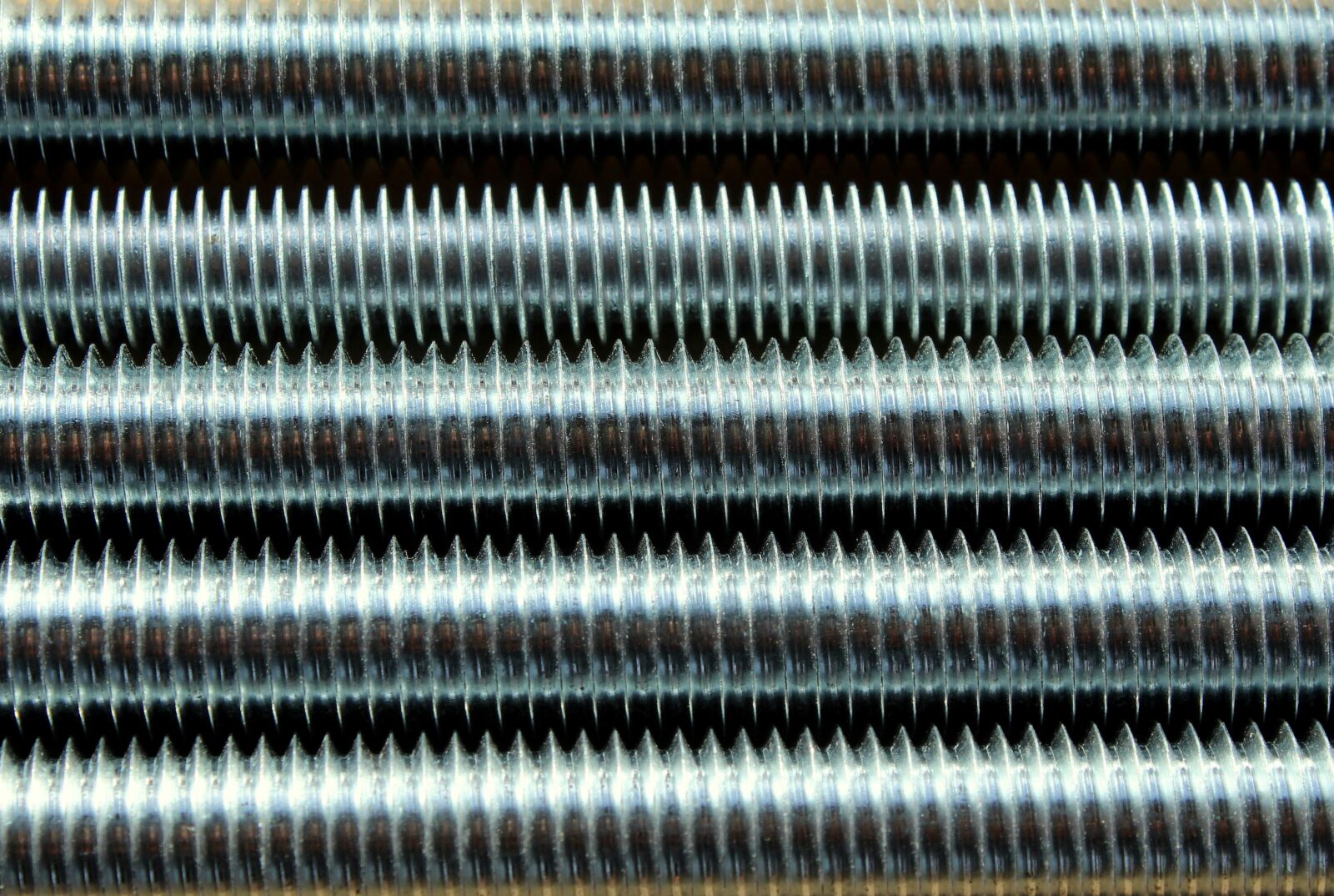 Canon EOS 1200D (EOS Rebel T5 / EOS Kiss X70 / EOS Hi) sample photo. Rods, metal, steel photography