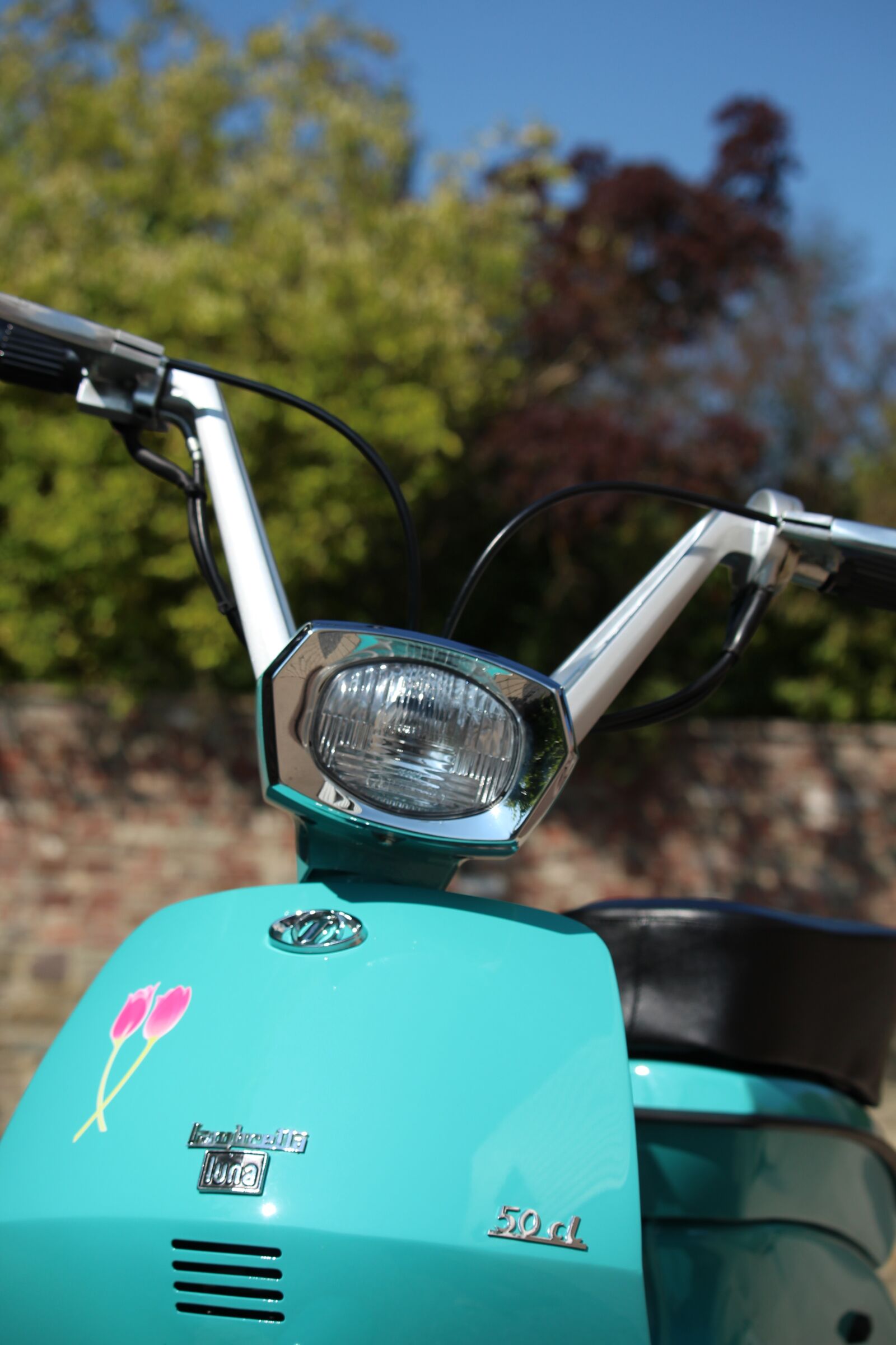 Canon EF-S 55-250mm F4-5.6 IS STM sample photo. Lambretta him, scooter, innocenti photography