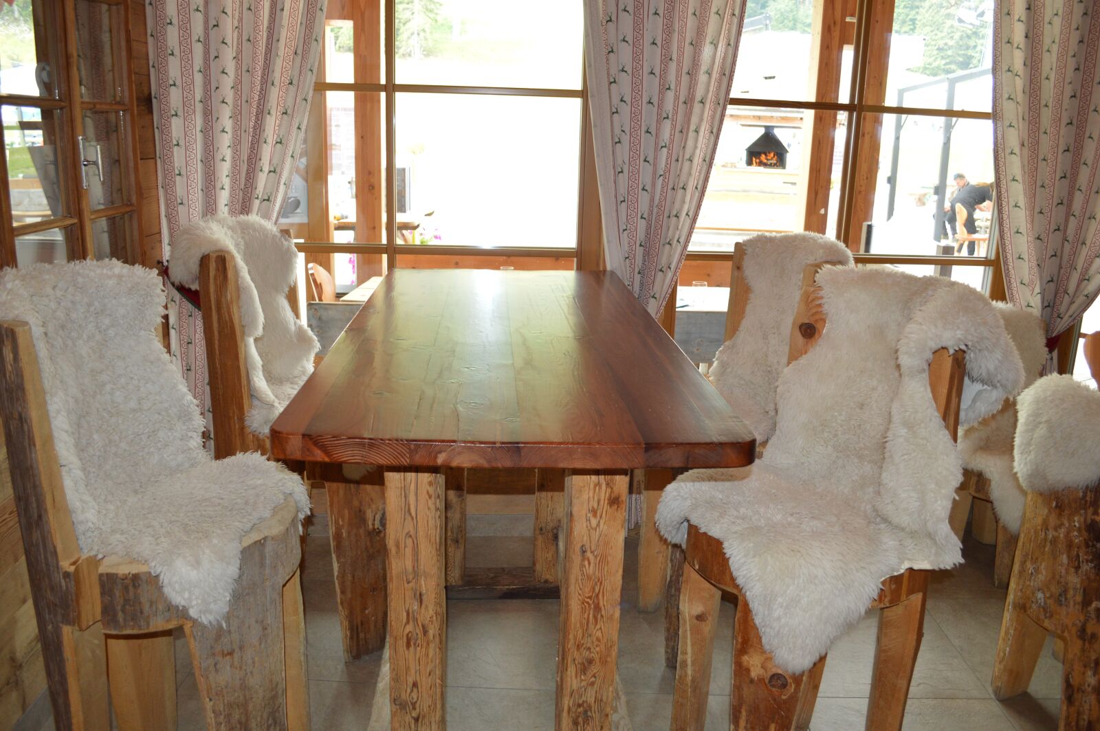 Nikon D3200 sample photo. Table, chairs, fur photography