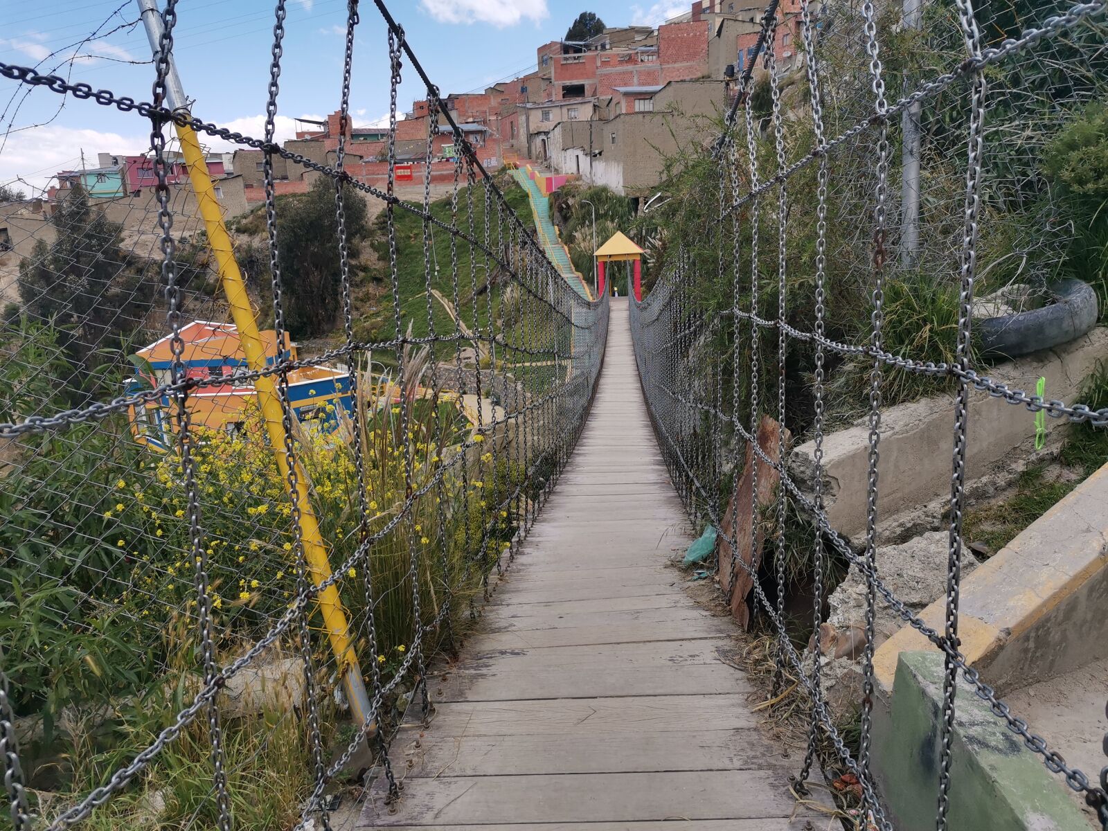 HUAWEI YAL-L21 sample photo. Puente, cadena, colgante photography