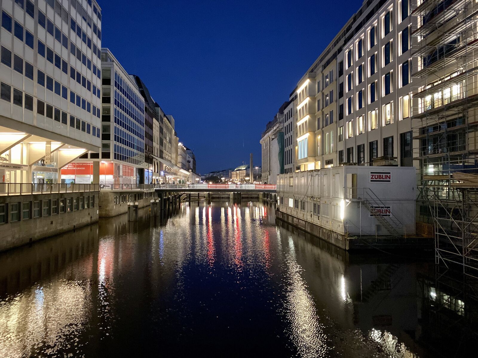 Apple iPhone 11 Pro Max sample photo. Hamburg, fleet, elbe photography