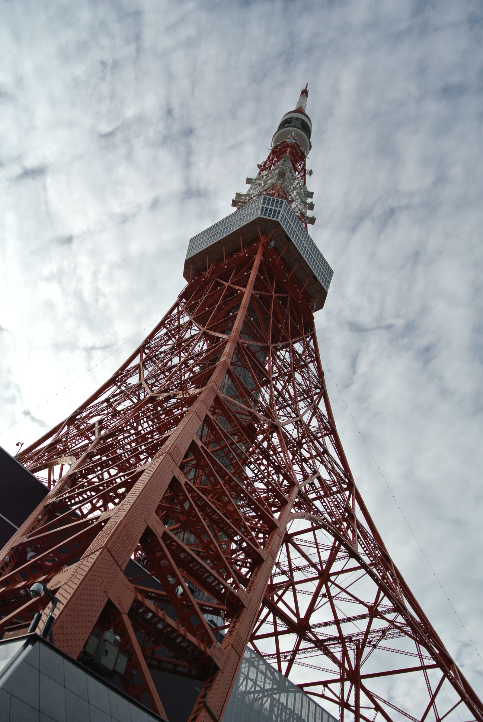 Nikon 1 J1 sample photo. Clouds, metal, sky, tokyo photography