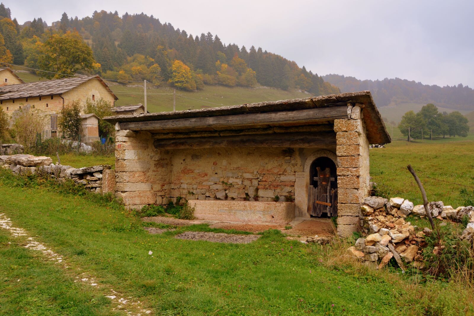 Nikon D7100 sample photo. The trough, stone, borgo photography