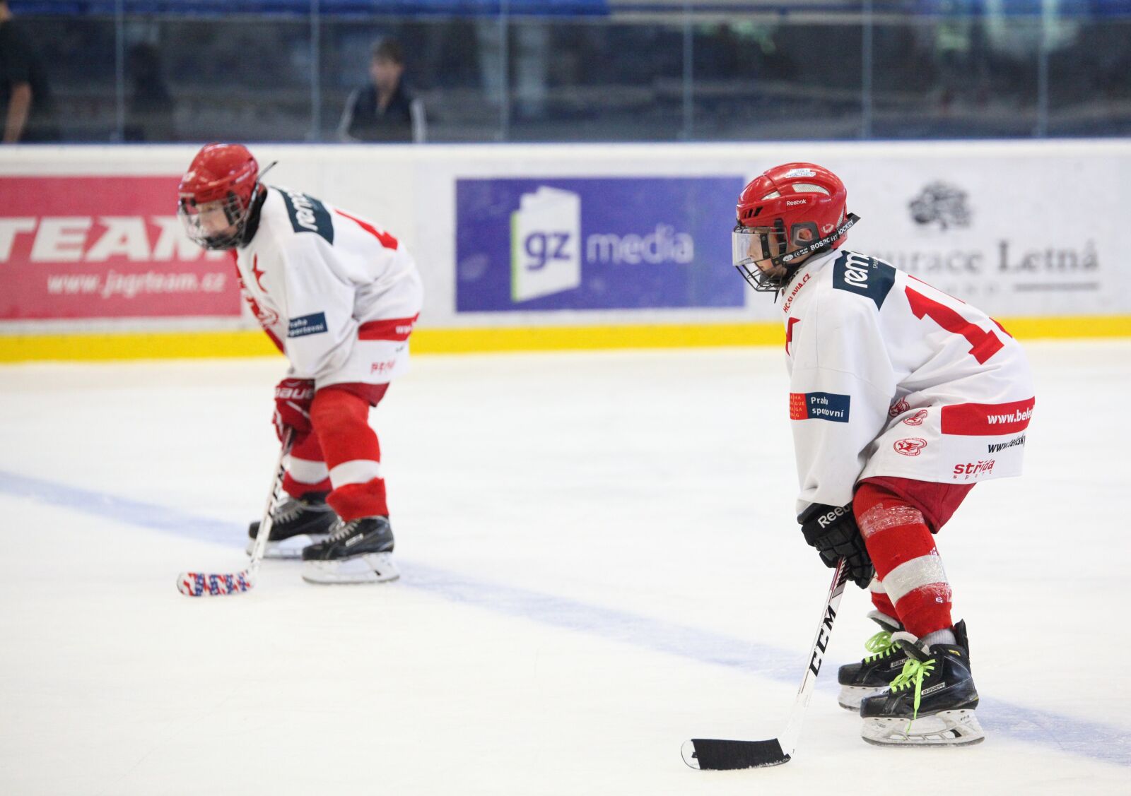 Canon EOS 5D Mark II sample photo. Hockey, slavia, skater photography