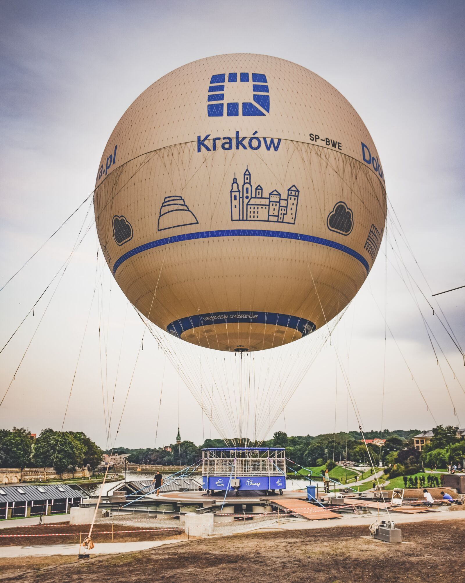 Nikon D3300 sample photo. Balloon, weather balloon, grounded photography