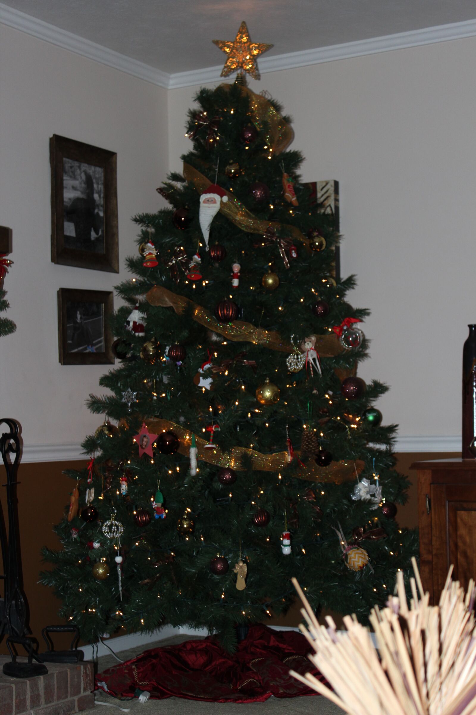 Canon EOS 600D (Rebel EOS T3i / EOS Kiss X5) sample photo. Christmas, tree, holiday photography