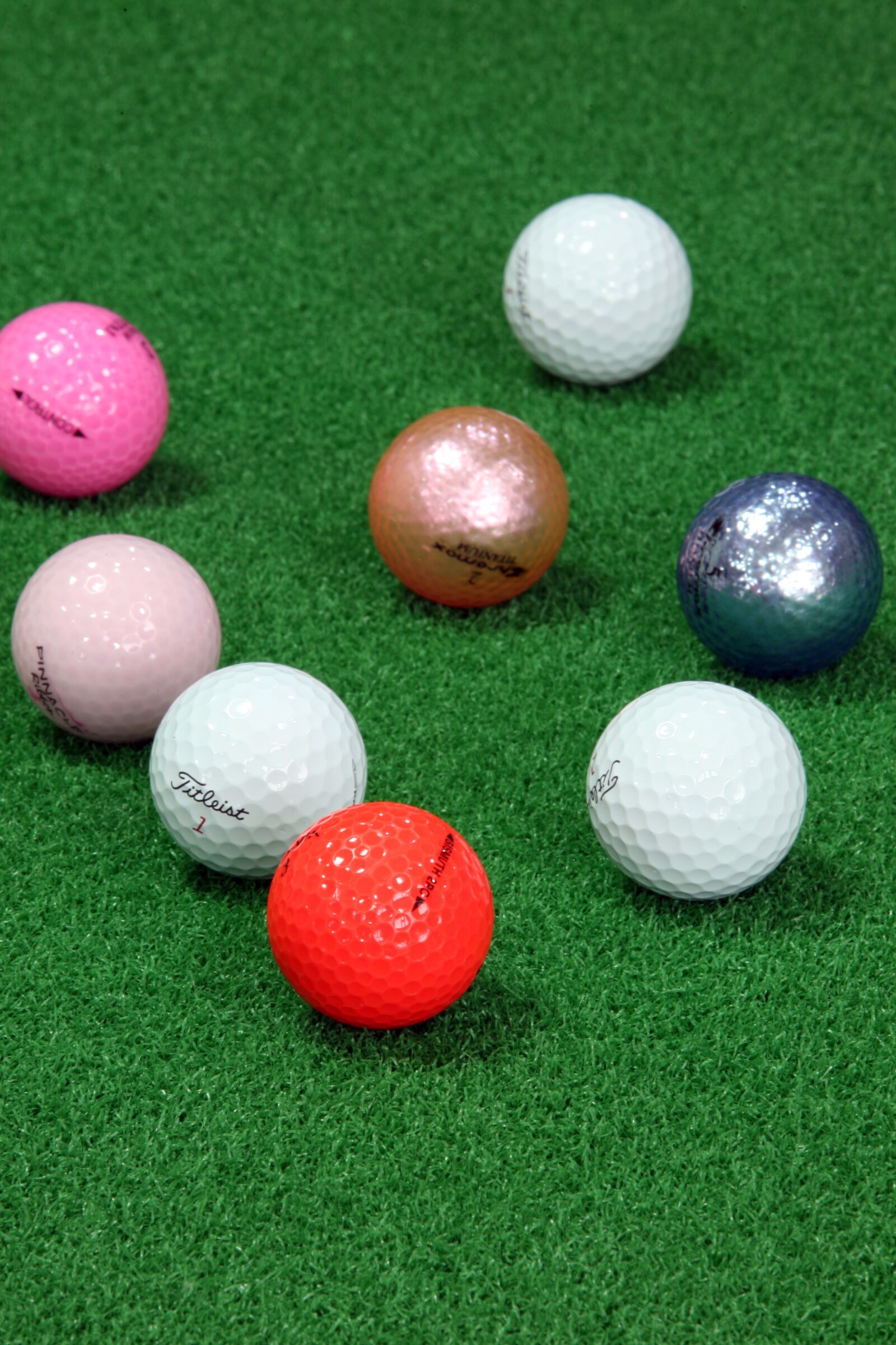 Canon EOS 5D sample photo. Golf, golf balls, sport photography