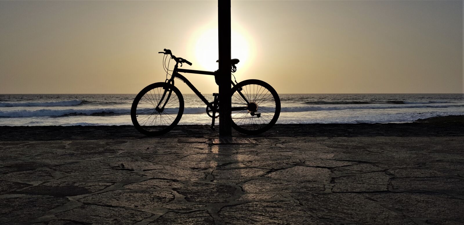 Samsung Galaxy S8 sample photo. Bike, sunset, silhouette photography