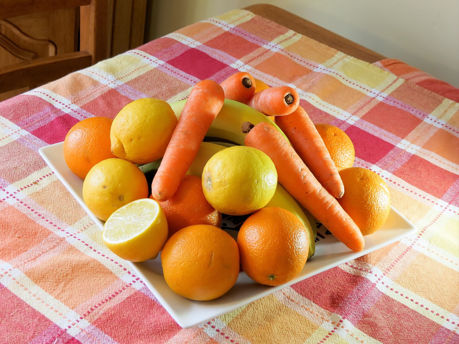Canon PowerShot SX40 HS sample photo. Food, fruit, greet photography