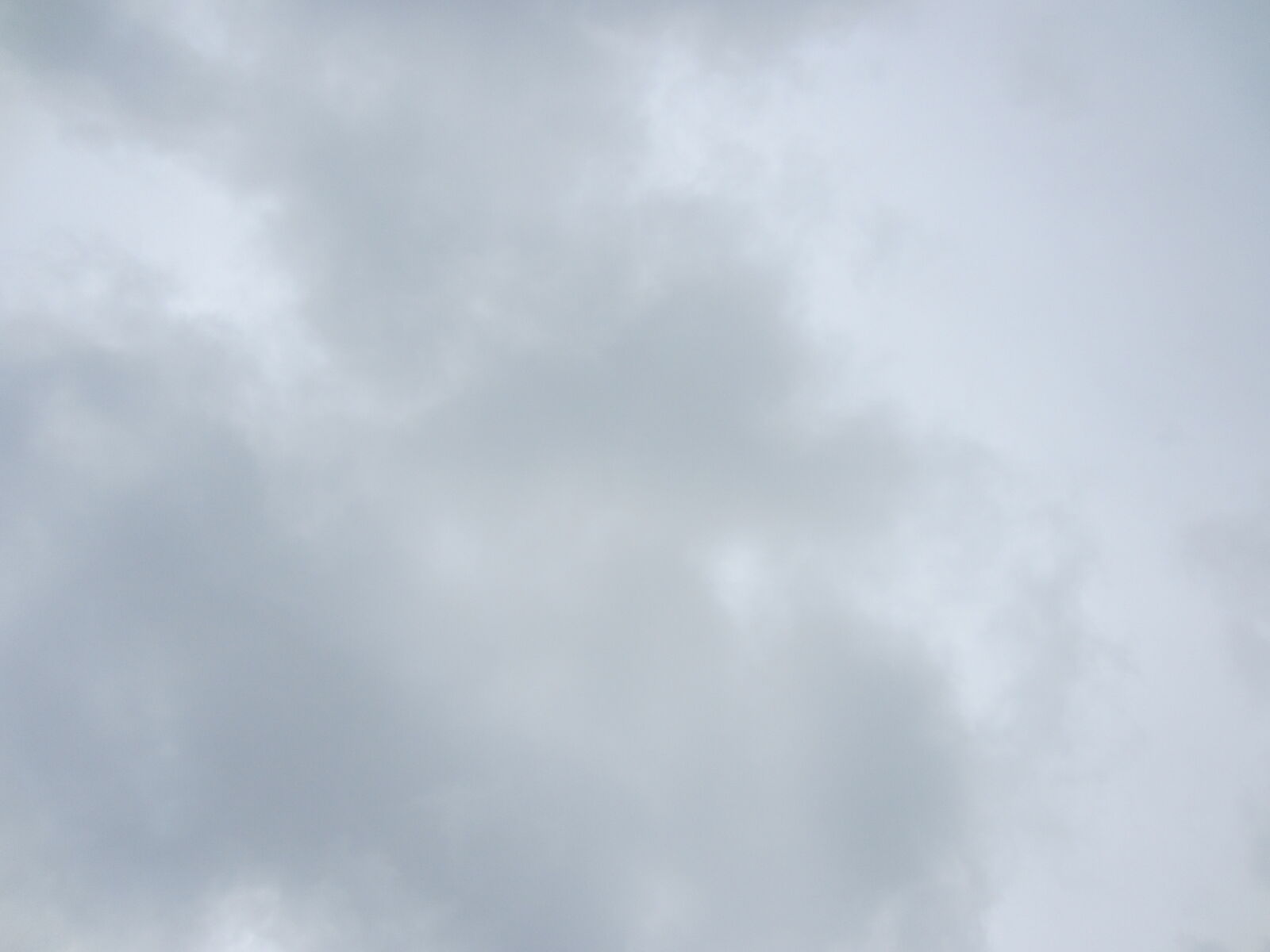Canon PowerShot ELPH 300 HS (IXUS 220 HS / IXY 410F) sample photo. Celo, cloud, nuvola, sky photography