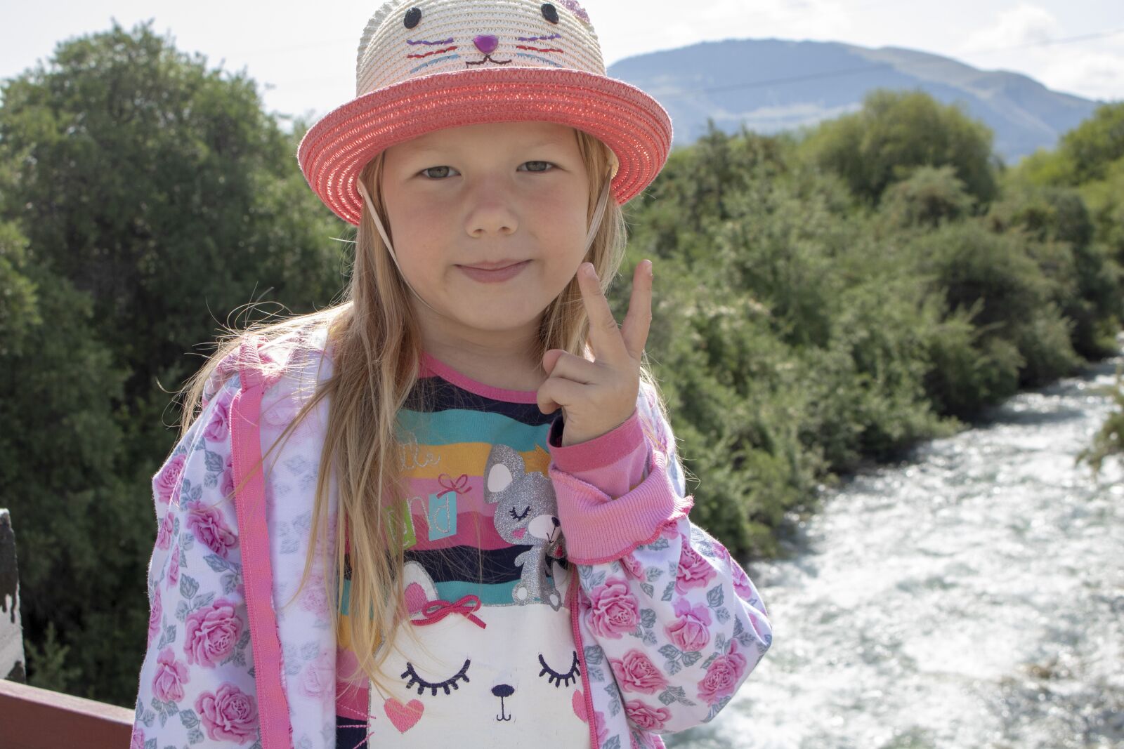 Canon EOS 750D (EOS Rebel T6i / EOS Kiss X8i) sample photo. Child, happy, nature photography
