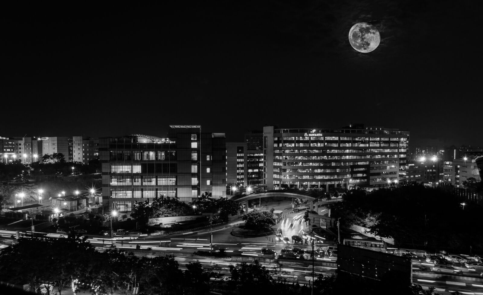 Nikon D5100 sample photo. Night, city, moon, black photography