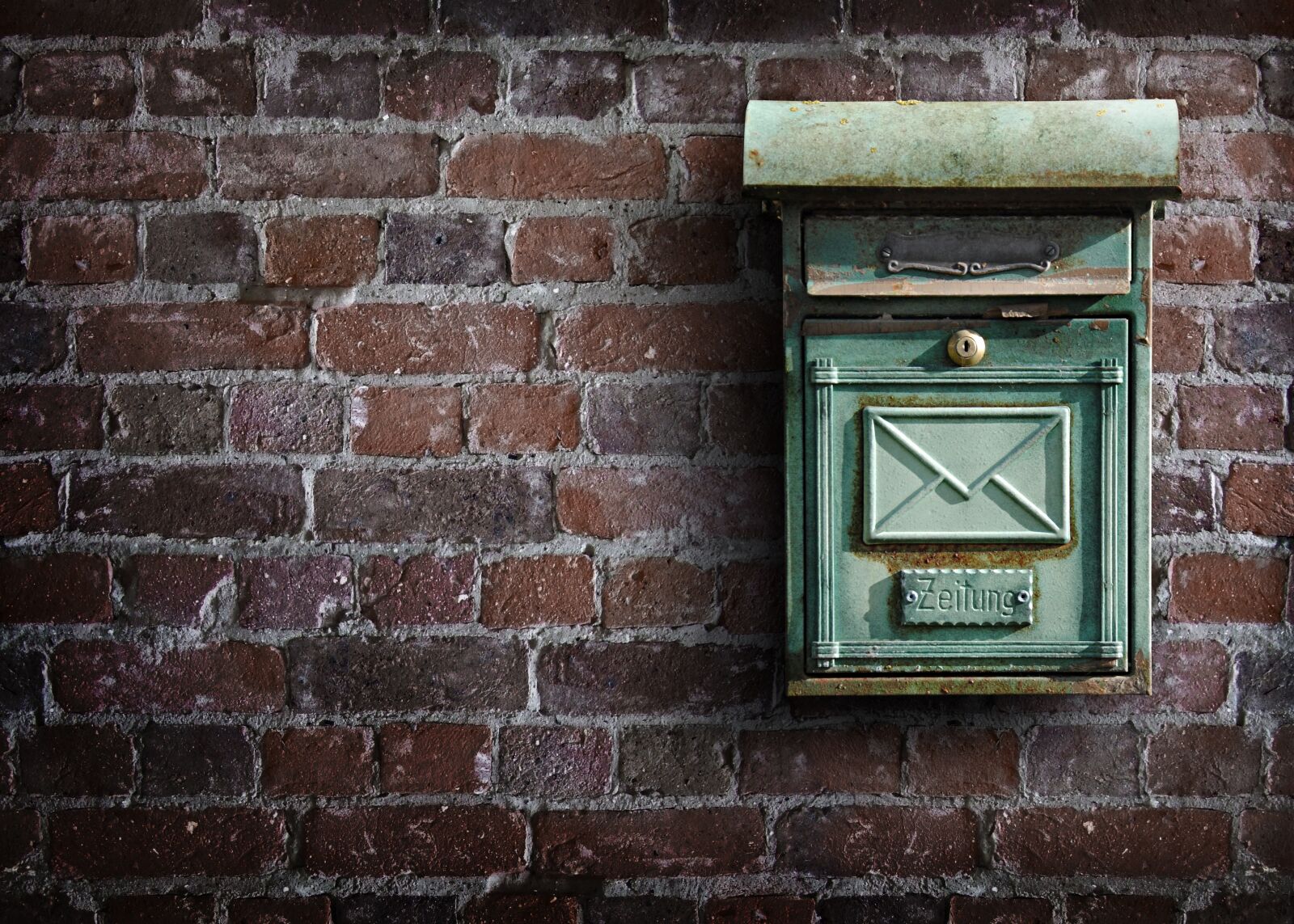 Nikon D3000 sample photo. Mailbox, wall, post photography