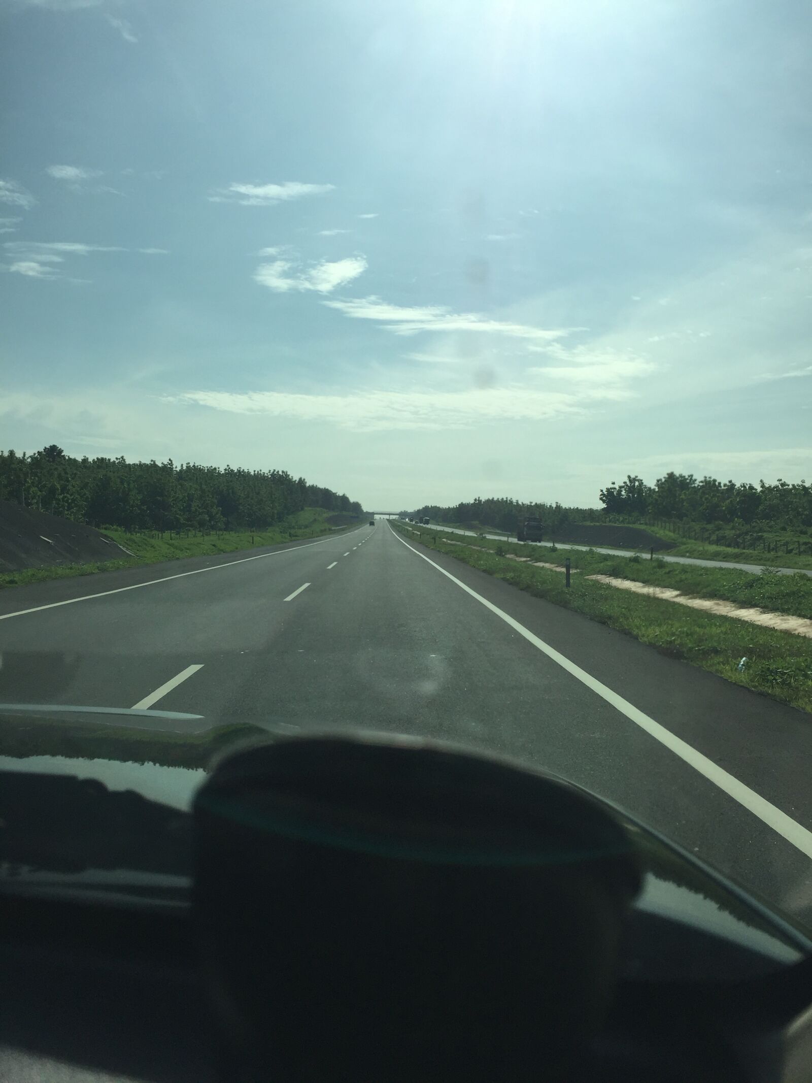 iPhone 6 back camera 4.15mm f/2.2 sample photo. Road, trip, highway photography