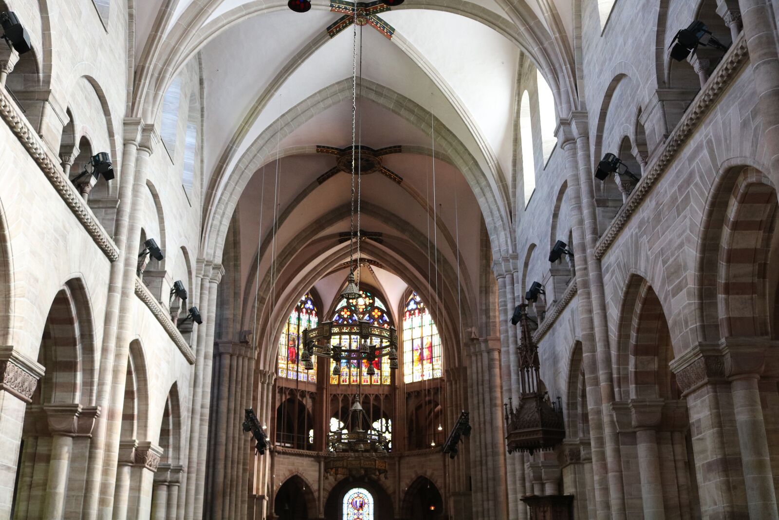 Canon EOS 750D (EOS Rebel T6i / EOS Kiss X8i) sample photo. Cathedral, switzerland, basel photography