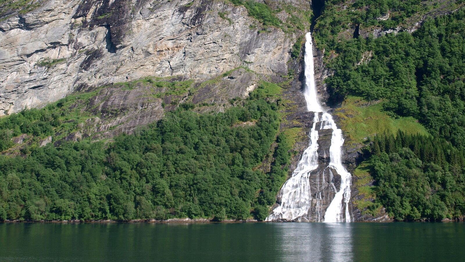 Olympus E-520 (EVOLT E-520) sample photo. Geiranger, norway, geirangerfjord photography