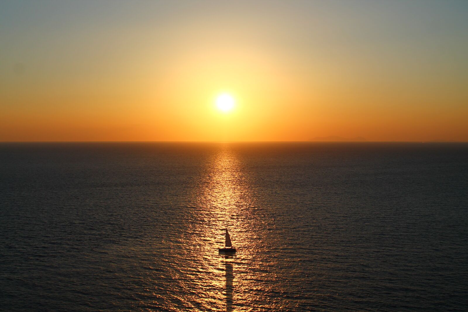 Canon EOS 1100D (EOS Rebel T3 / EOS Kiss X50) sample photo. Sunset, sun, water photography