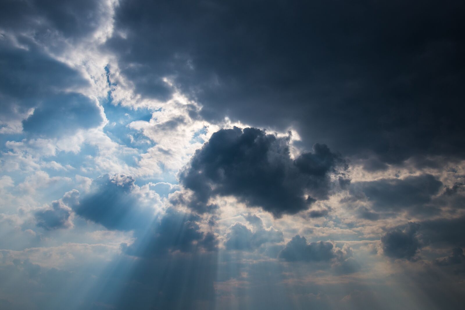 Nikon D600 sample photo. Sky, clouds, sun photography