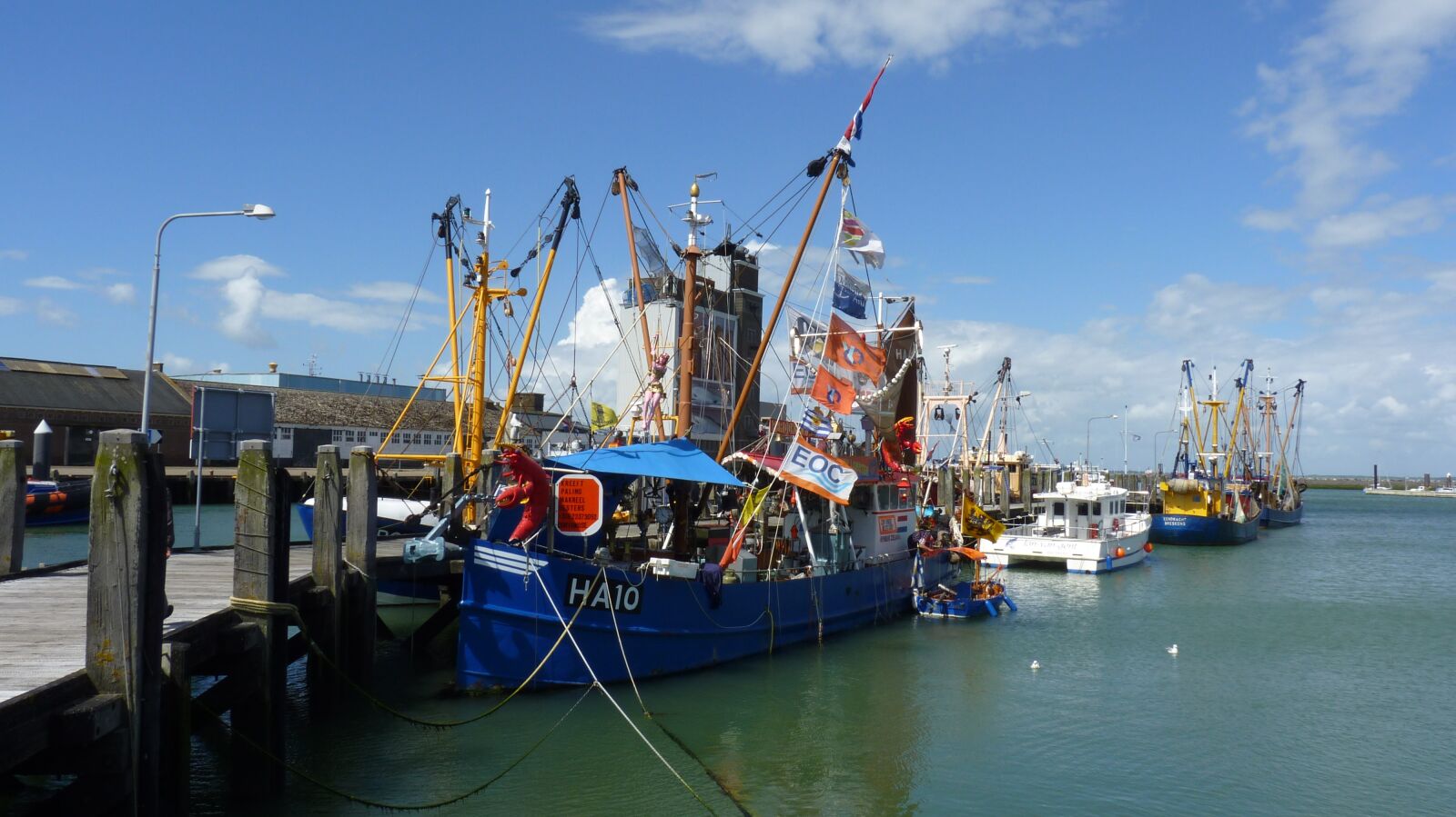 Panasonic Lumix DMC-FZ35 (Lumix DMC-FZ38) sample photo. Fishing vessel, shrimp, cutter photography