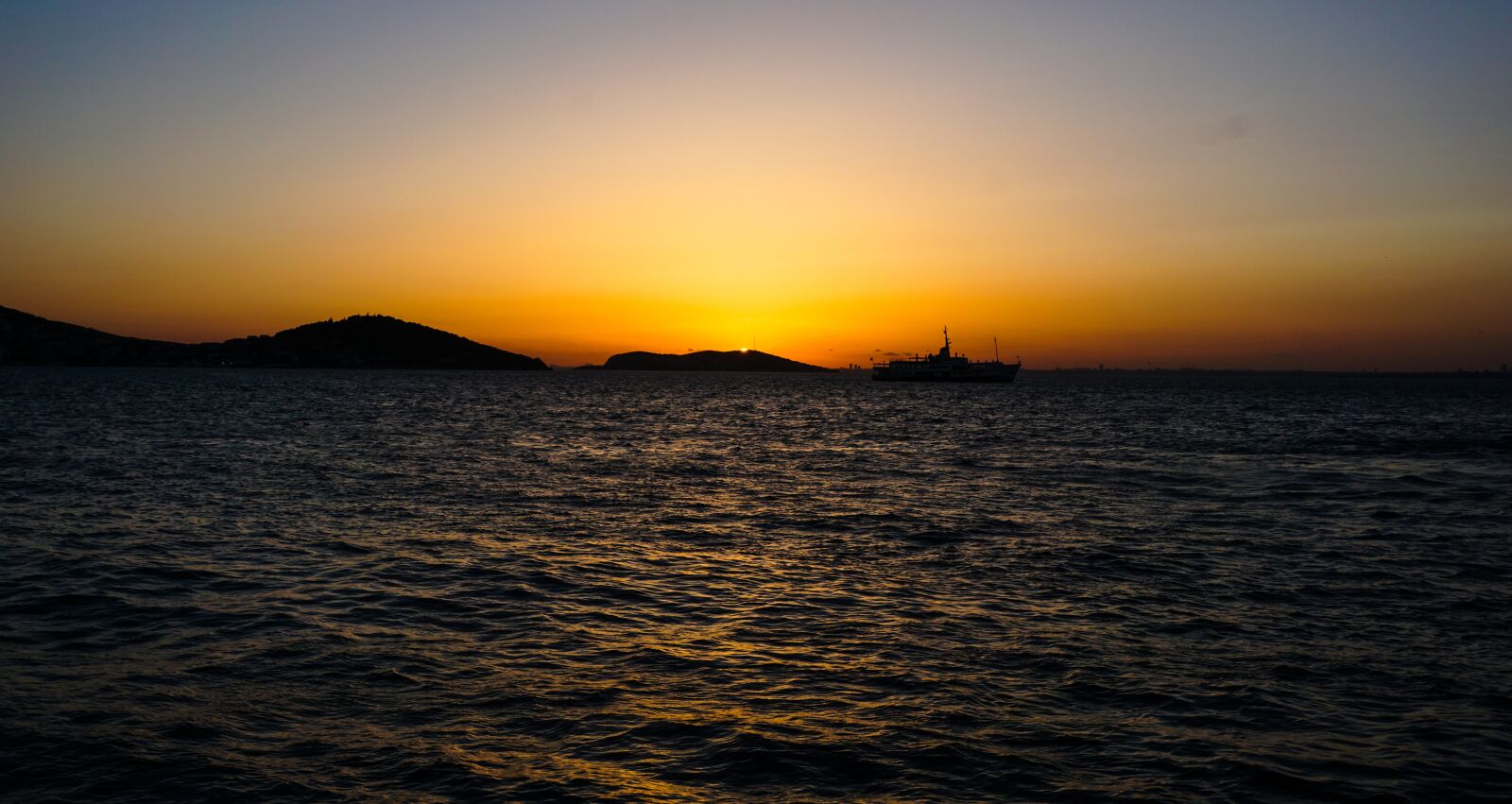 Sony a6000 sample photo. Sea, sunset, sun photography