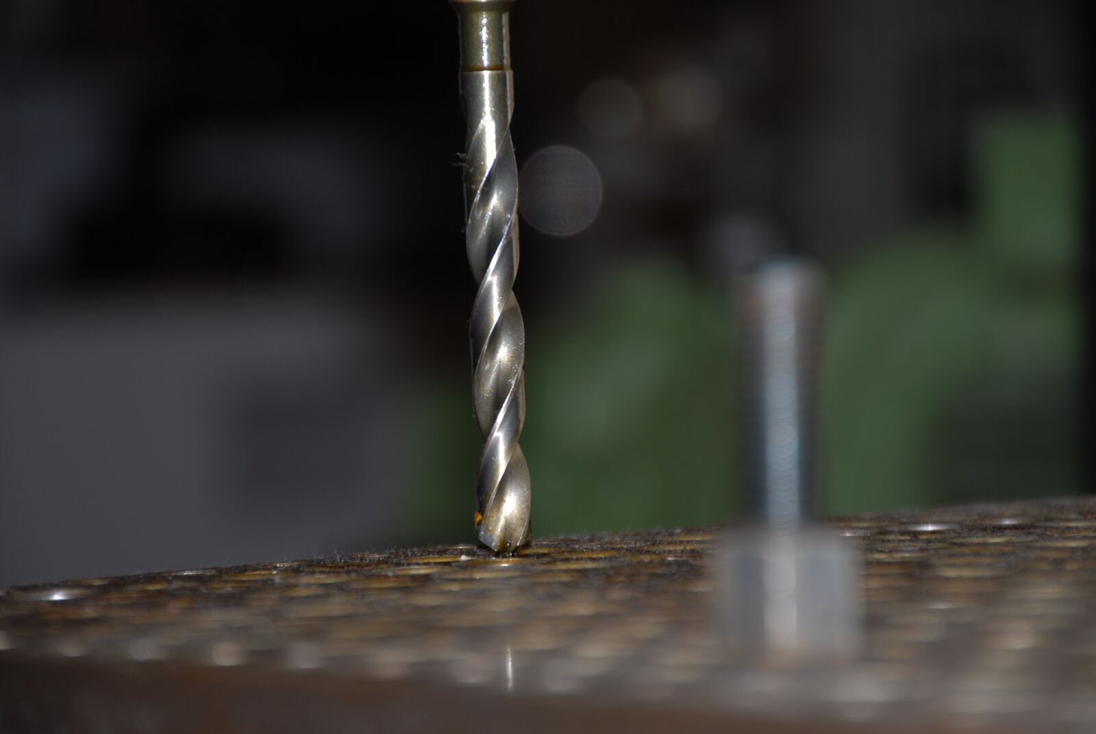 Nikon D200 sample photo. Drill, nail, screw photography