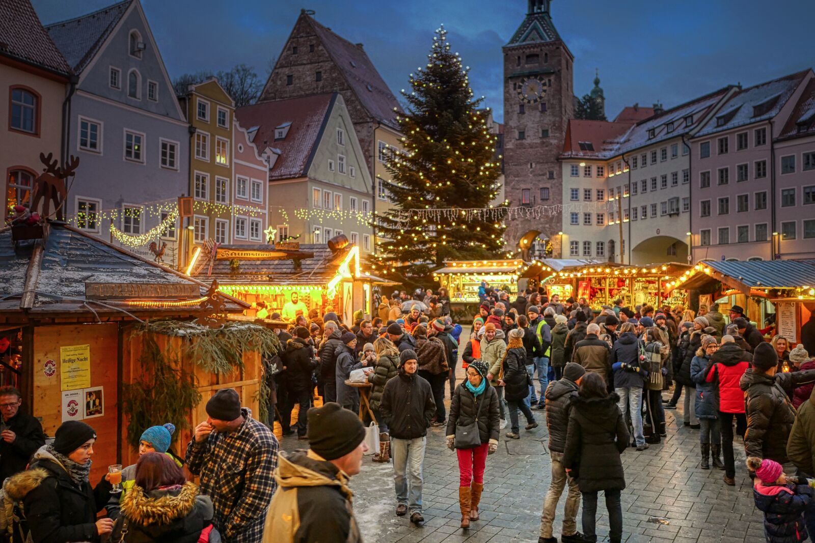 Panasonic Lumix DMC-GX8 sample photo. Christmas market, landsberg am photography
