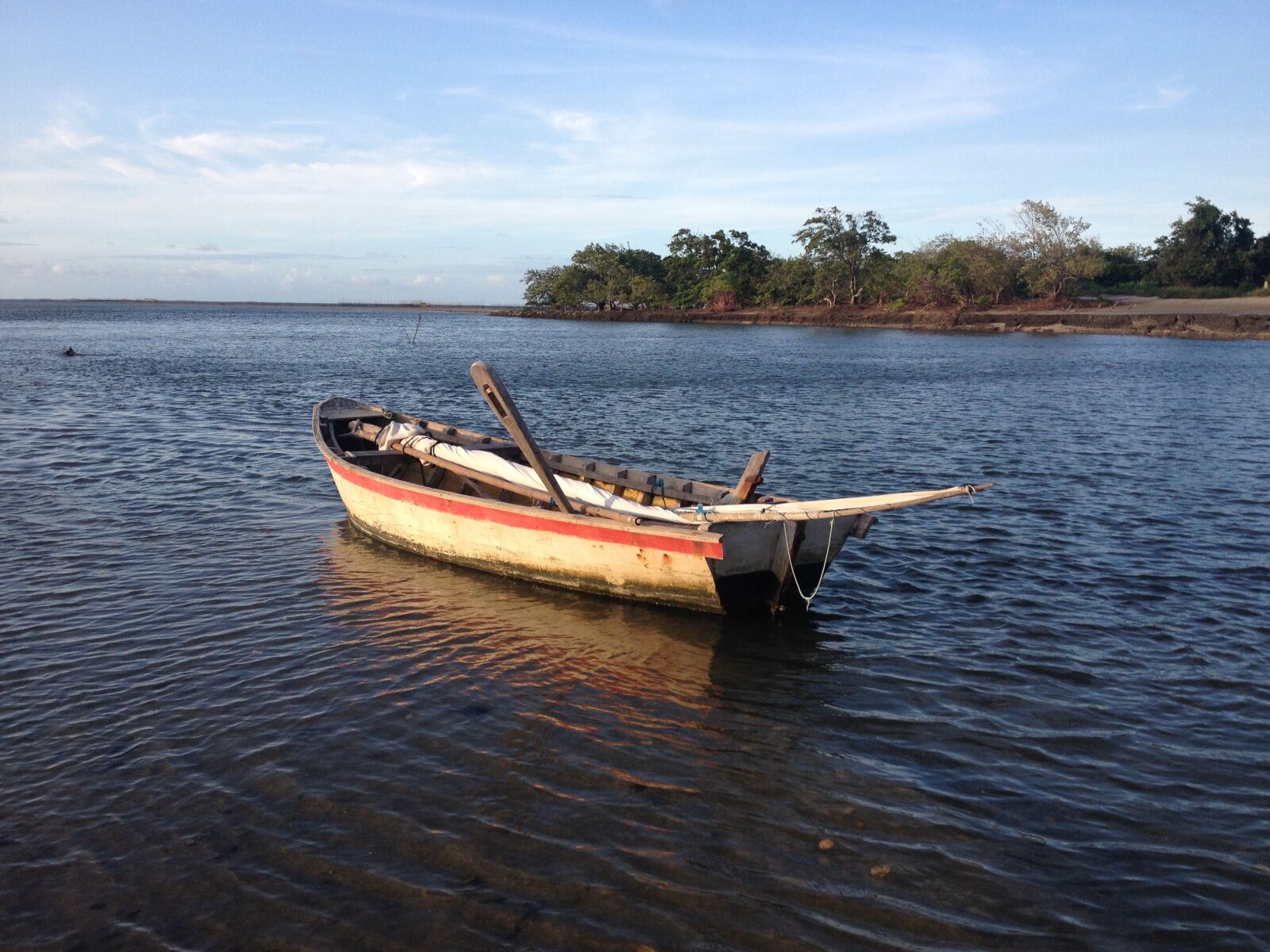 Apple iPhone 4S sample photo. Canoe, rio, cockboat photography