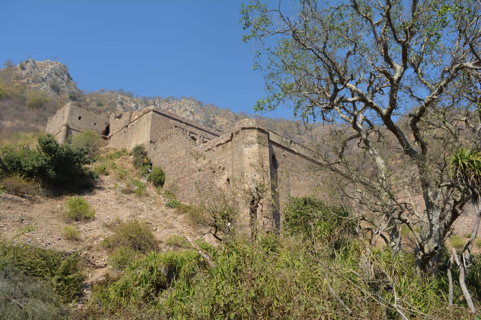 Nikon D5200 sample photo. Bhangadh, fort, haunted photography